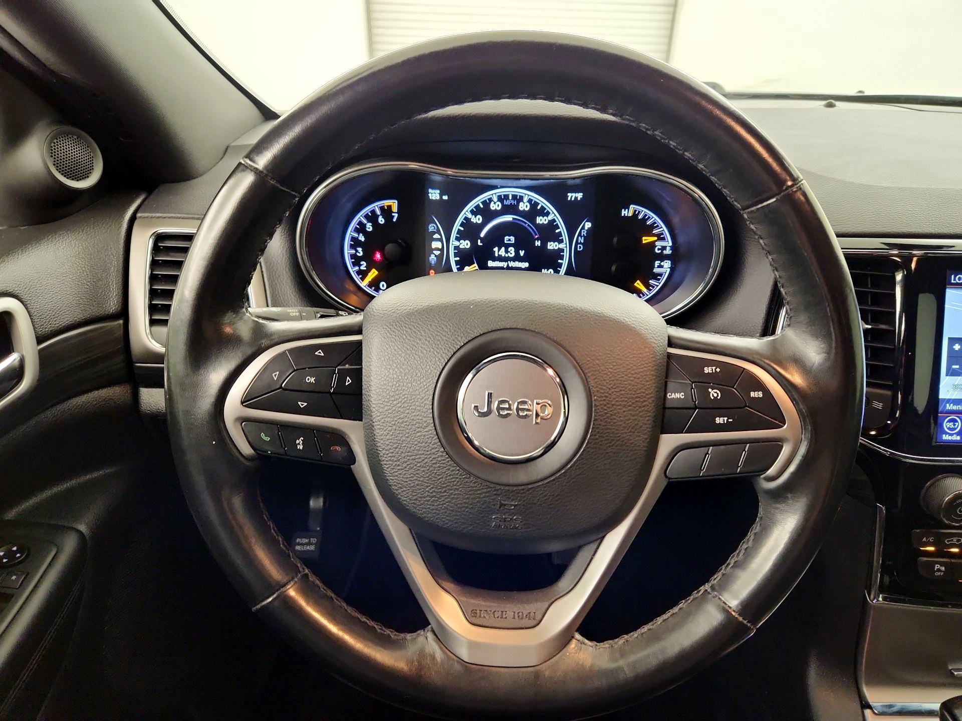 Thumbnail: 2020 Jeep Grand Cherokee - 10