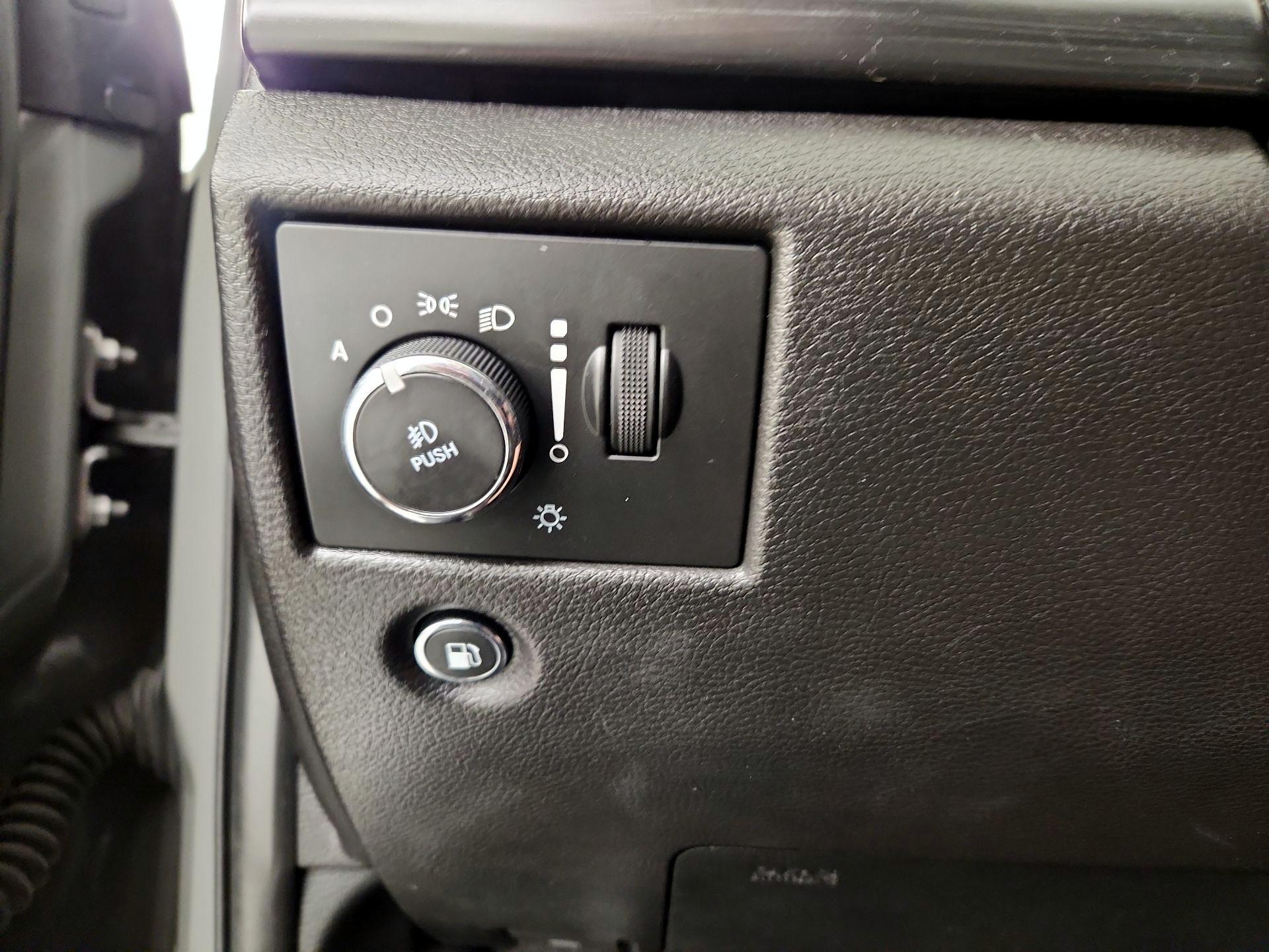 Thumbnail: 2020 Jeep Grand Cherokee - 13