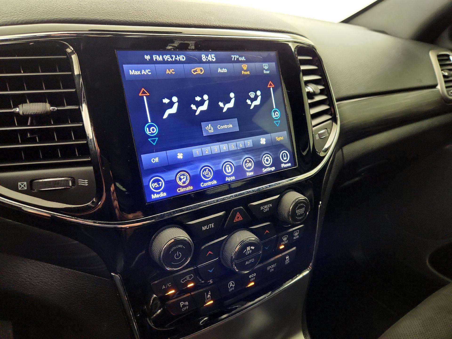 Thumbnail: 2020 Jeep Grand Cherokee - 17