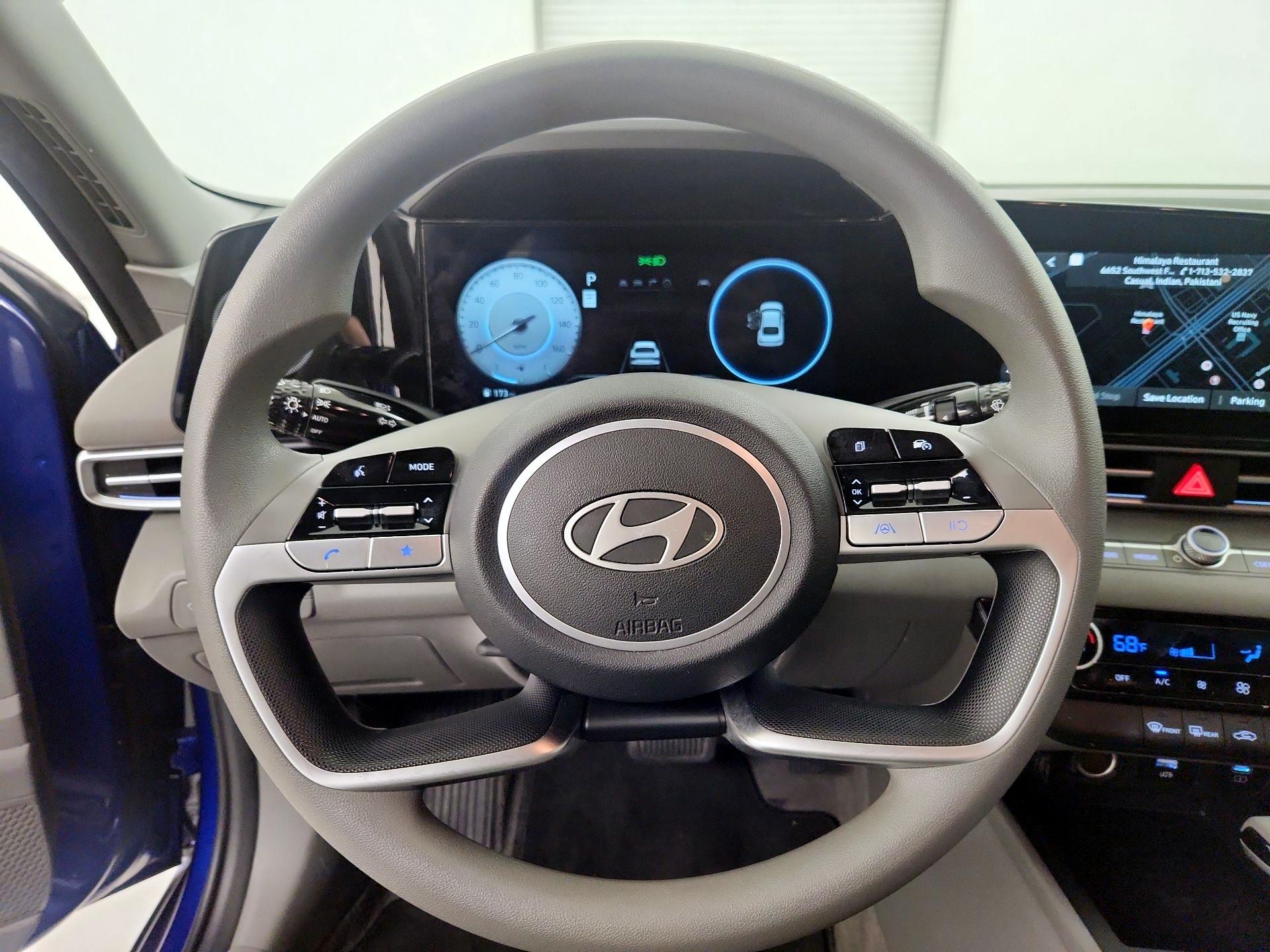 Thumbnail: 2024 Hyundai Elantra - 10