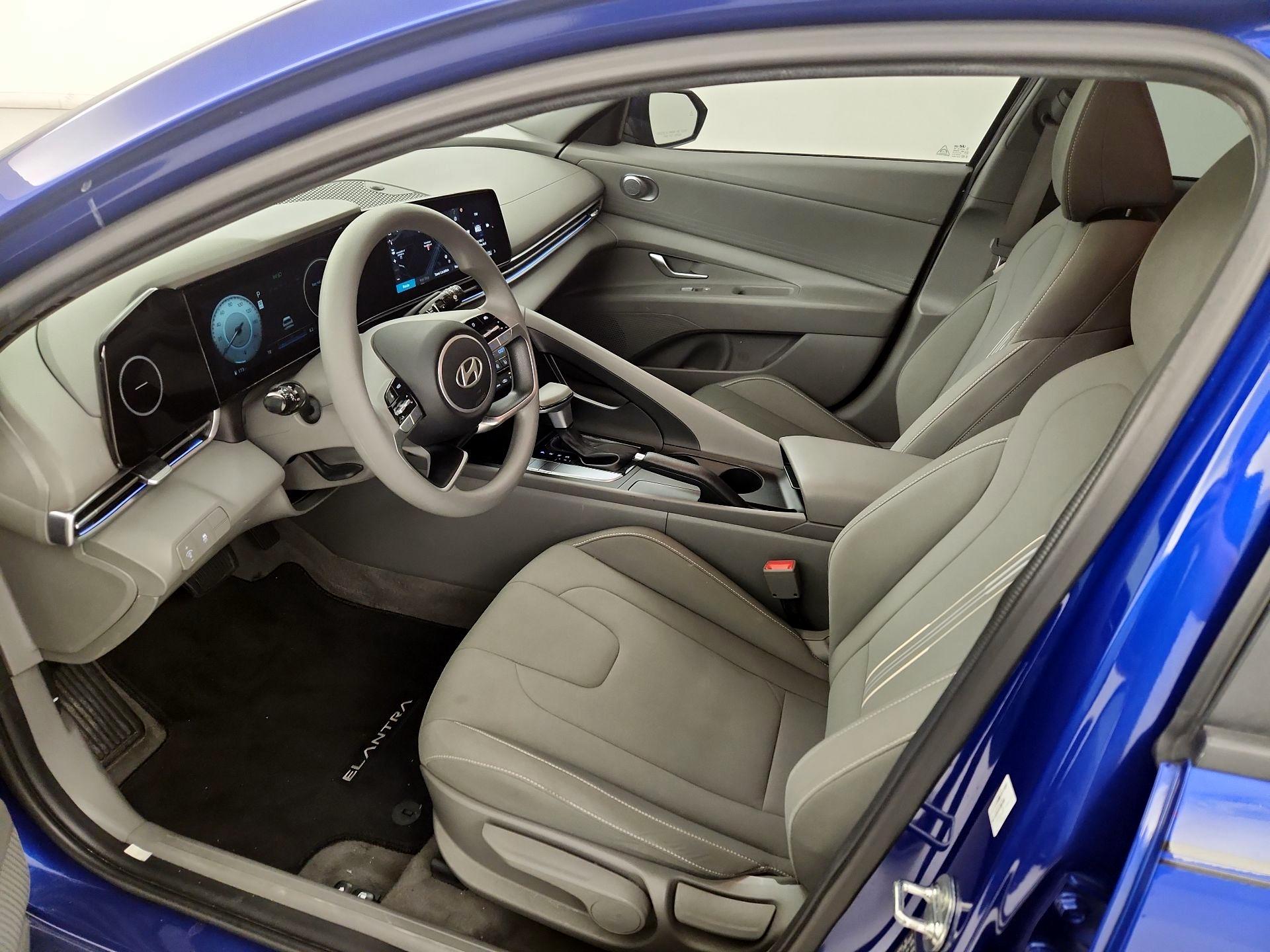 Thumbnail: 2024 Hyundai Elantra - 11