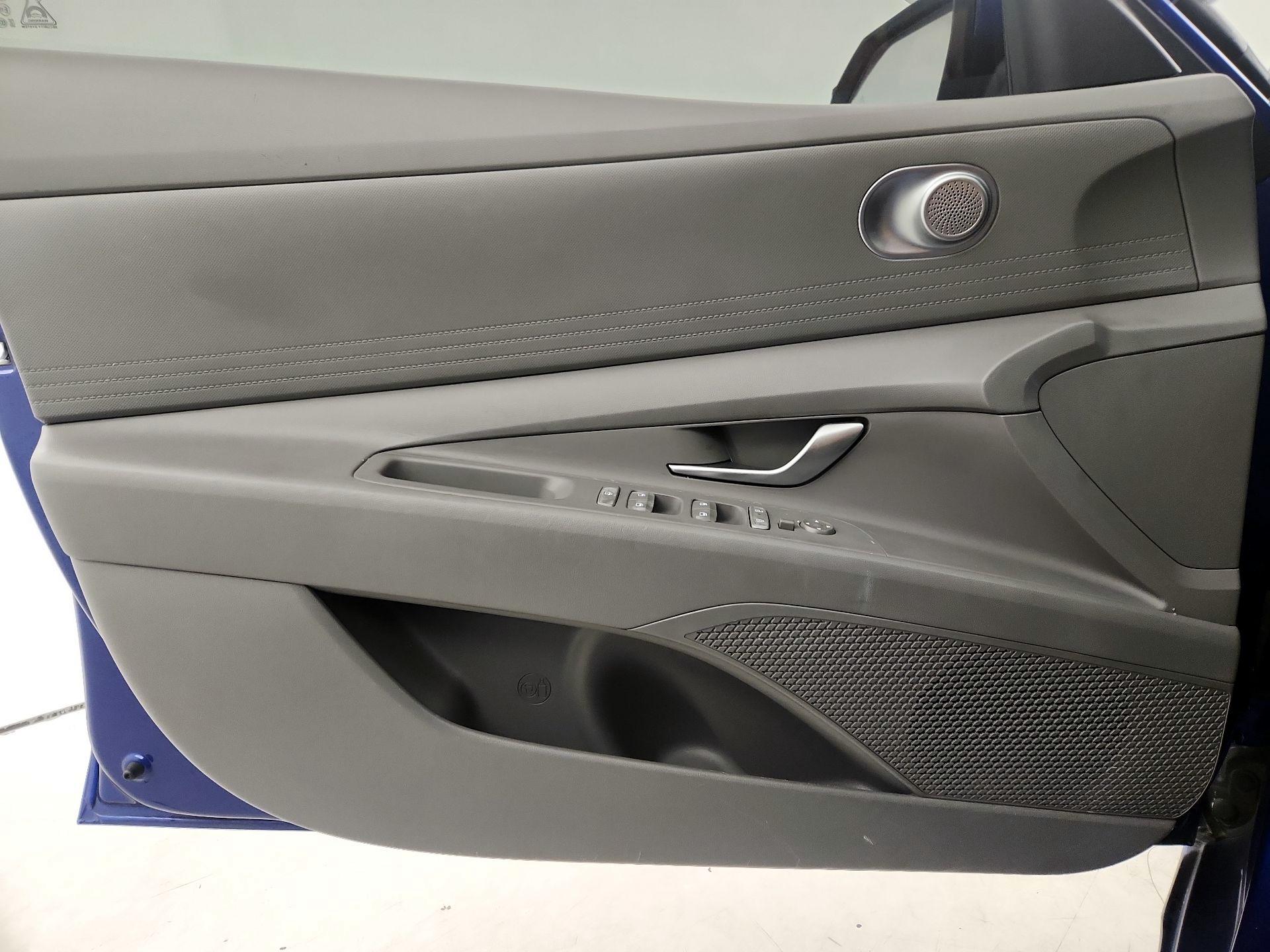 Thumbnail: 2024 Hyundai Elantra - 12