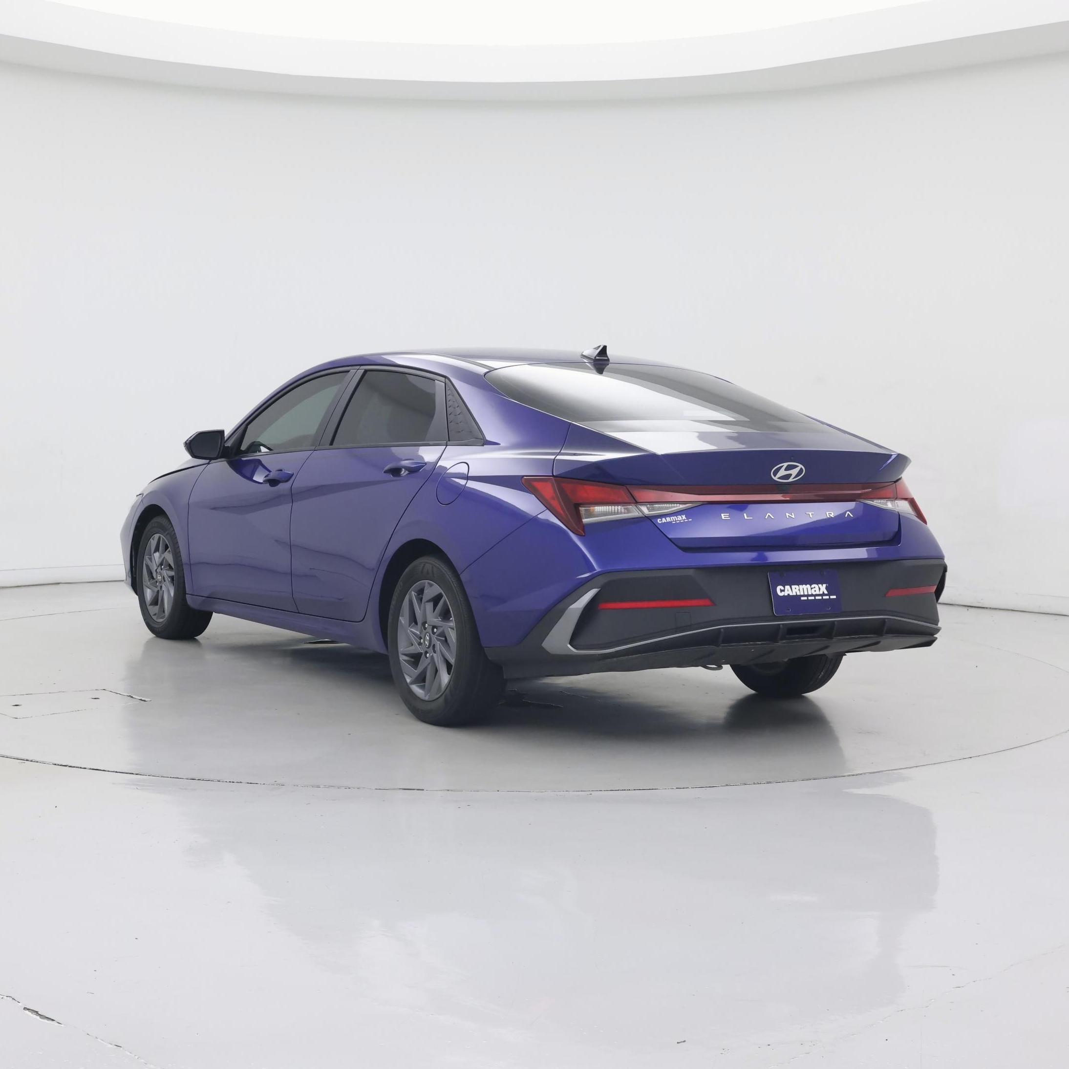 Thumbnail: 2024 Hyundai Elantra - 2