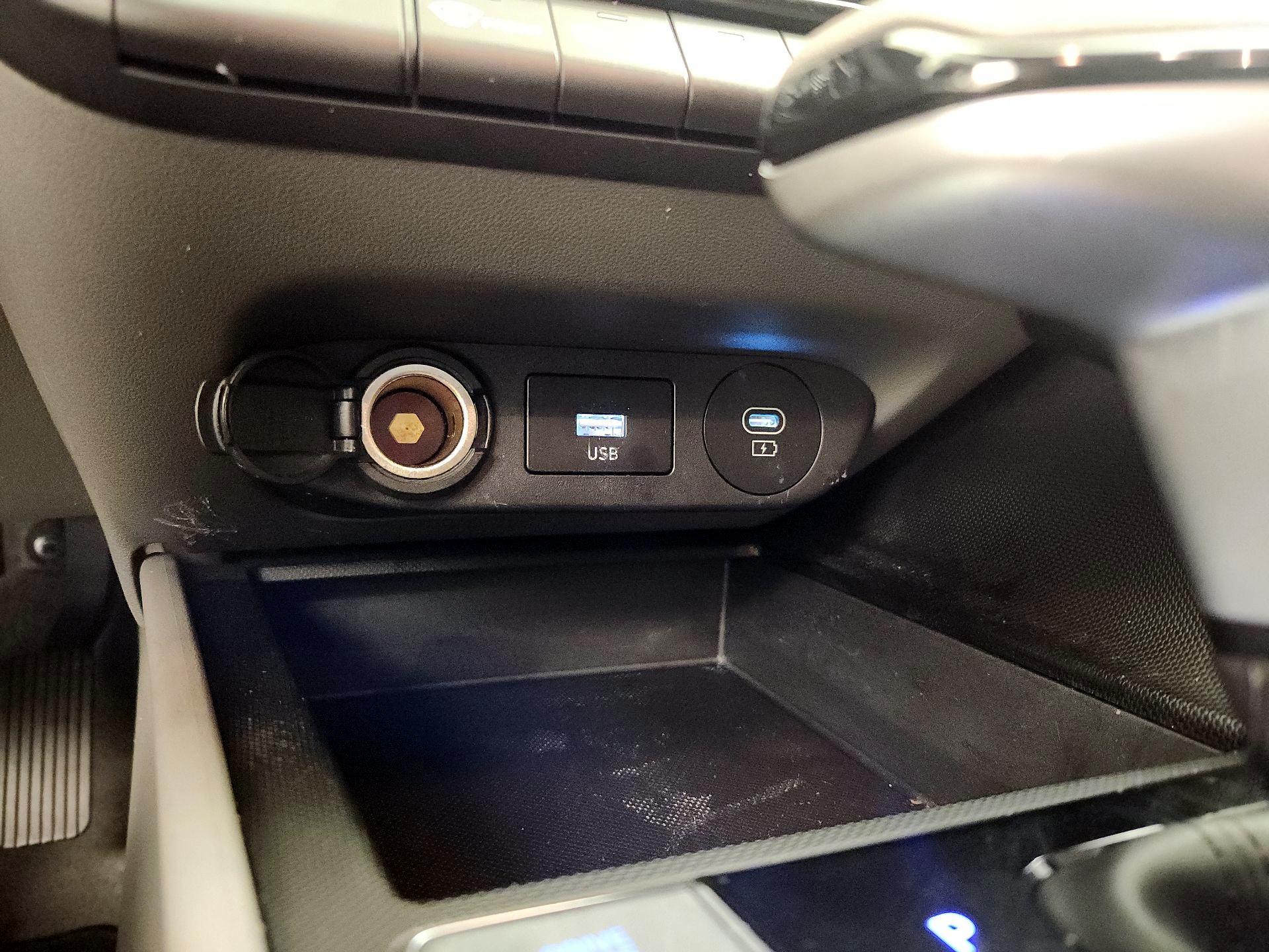 Thumbnail: 2024 Hyundai Elantra - 19