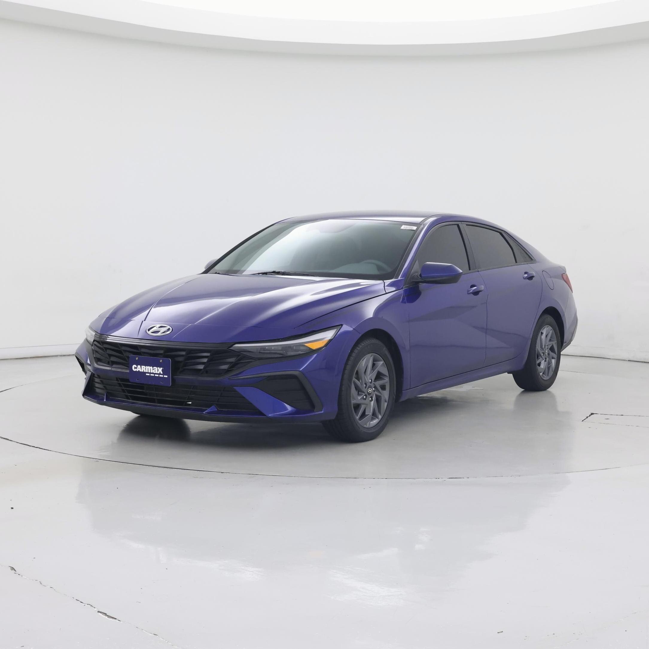 Thumbnail: 2024 Hyundai Elantra - 4