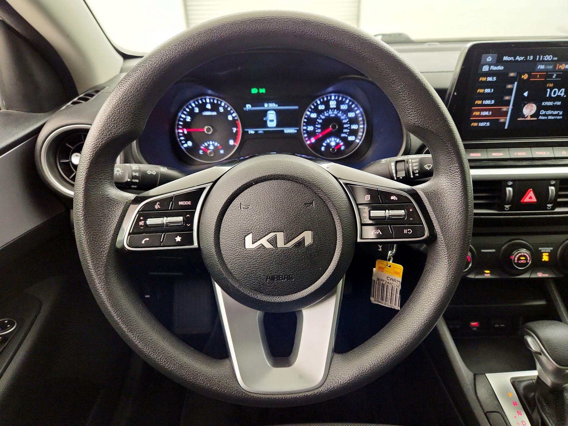 Thumbnail: 2022 Kia Forte - 10