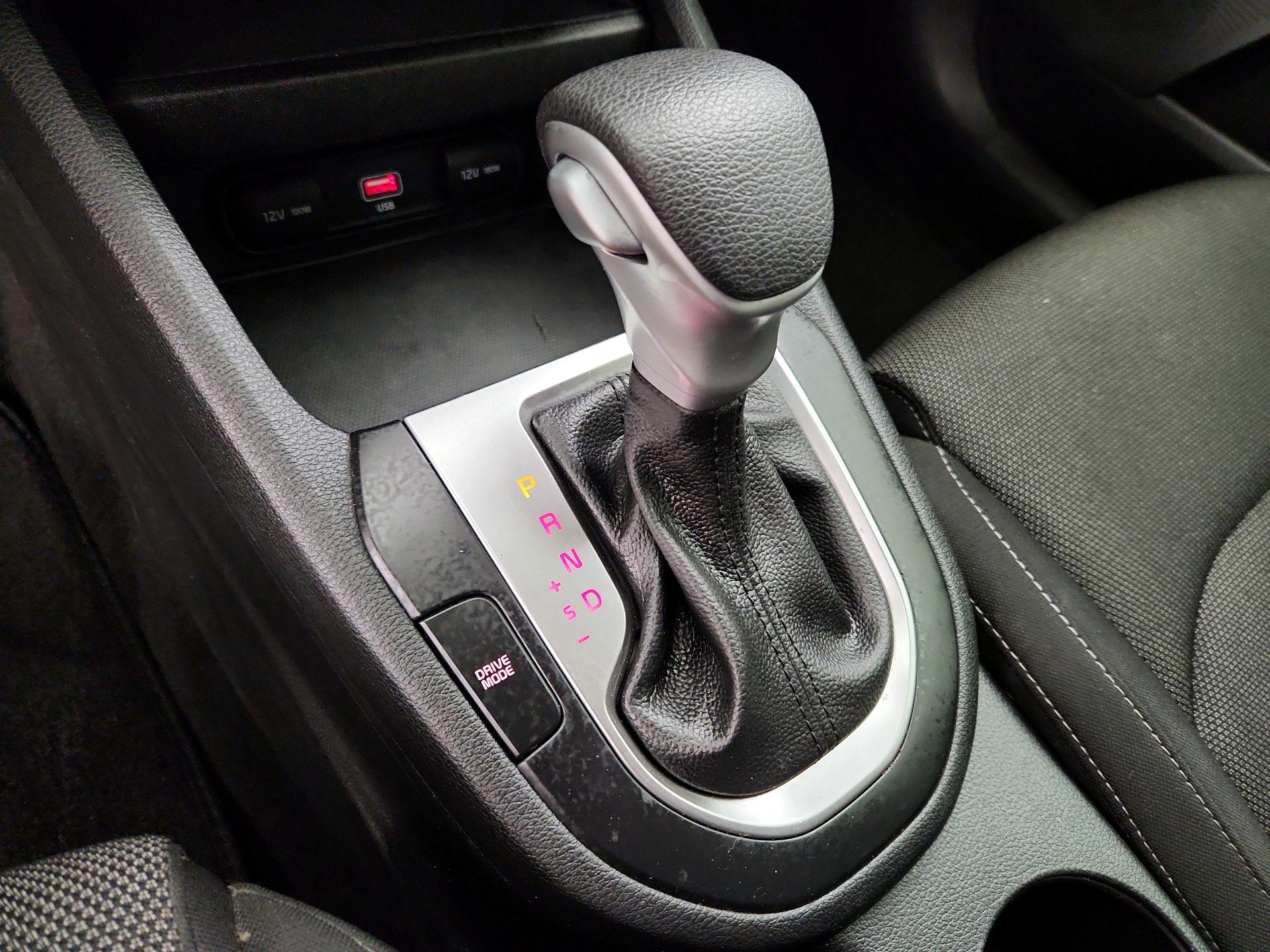 Thumbnail: 2022 Kia Forte - 17