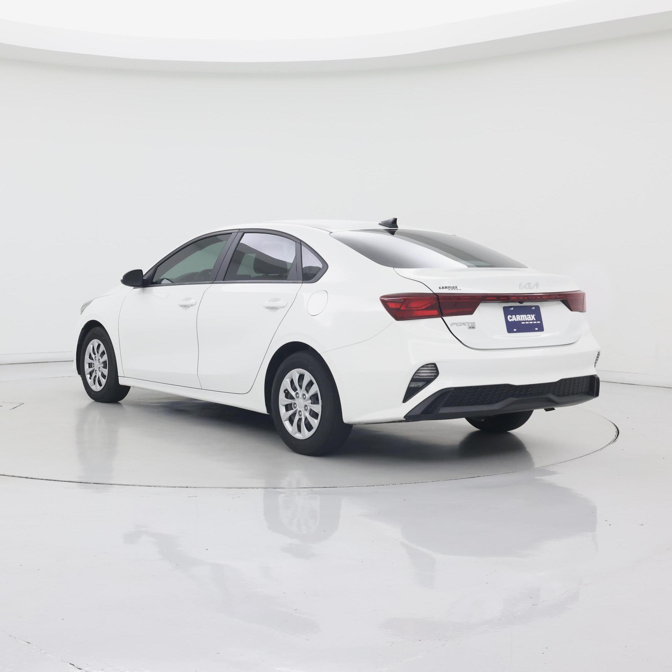 Thumbnail: 2022 Kia Forte - 2