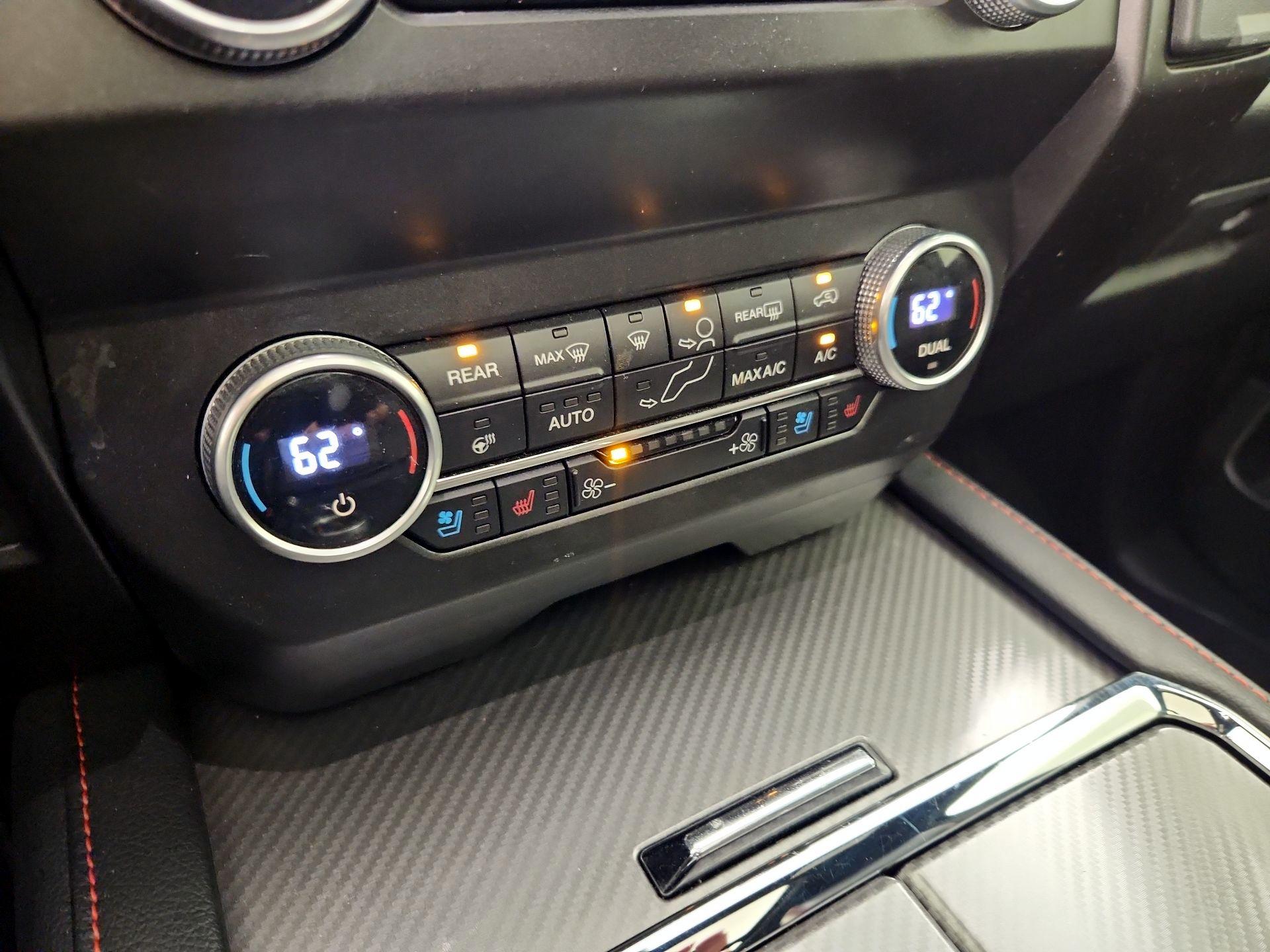 Thumbnail: 2021 Ford Expedition - 17