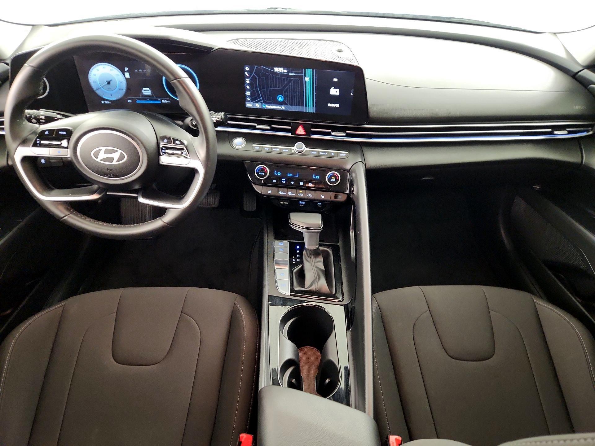 Thumbnail: 2025 Hyundai Elantra - 9