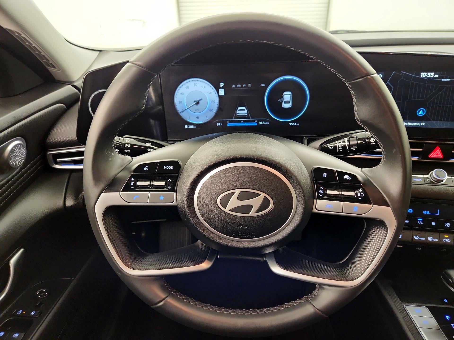 Thumbnail: 2025 Hyundai Elantra - 10