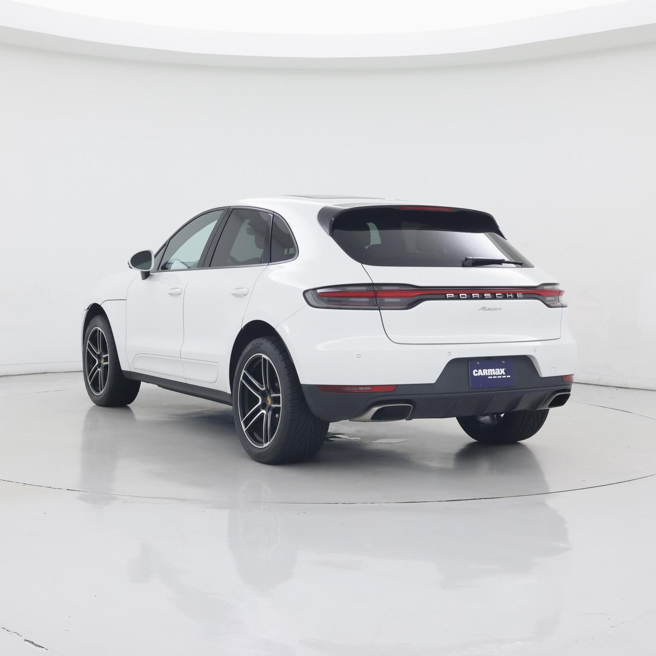 Thumbnail: 2021 Porsche Macan - 2