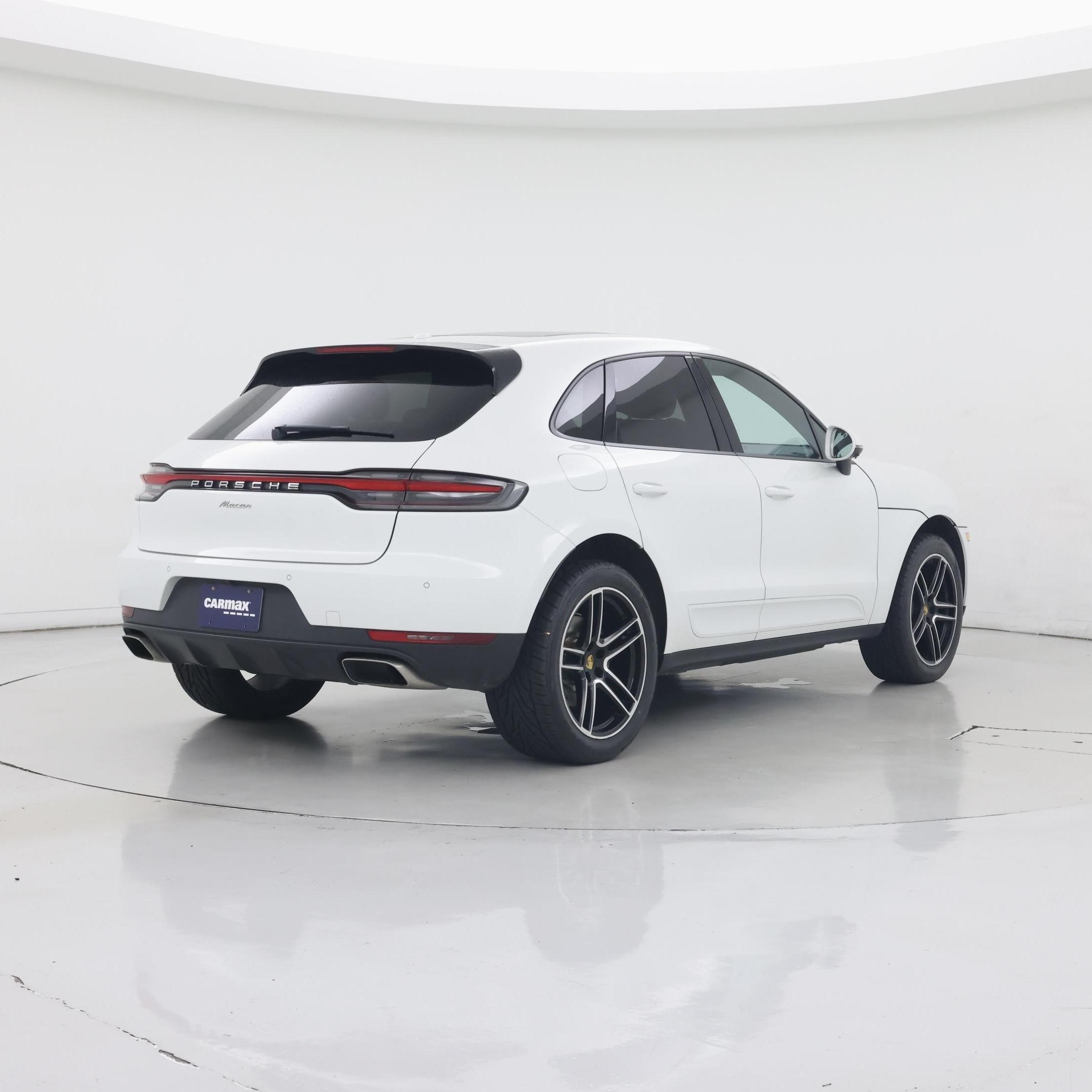 Thumbnail: 2021 Porsche Macan - 8