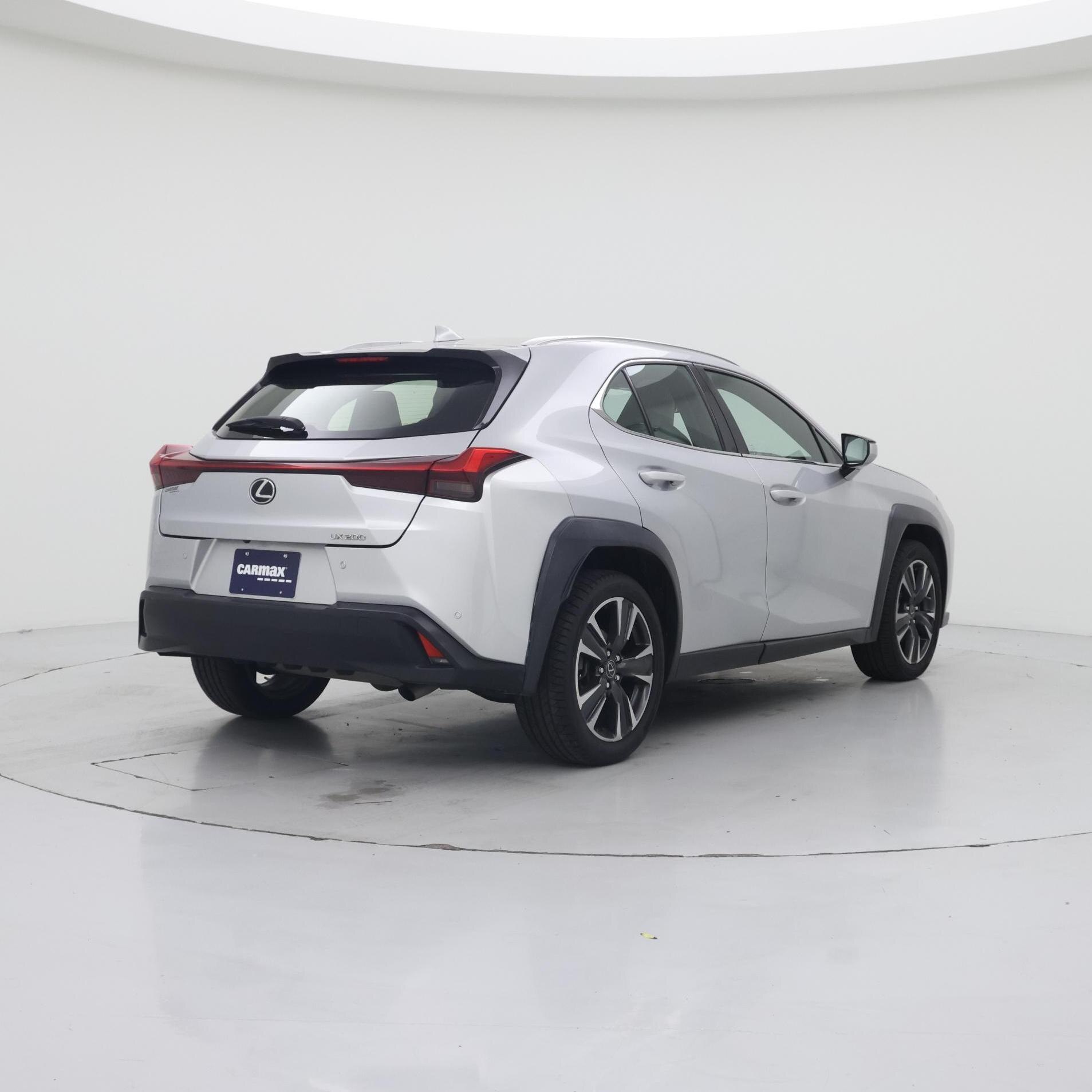 Thumbnail: 2020 Lexus UX - 8