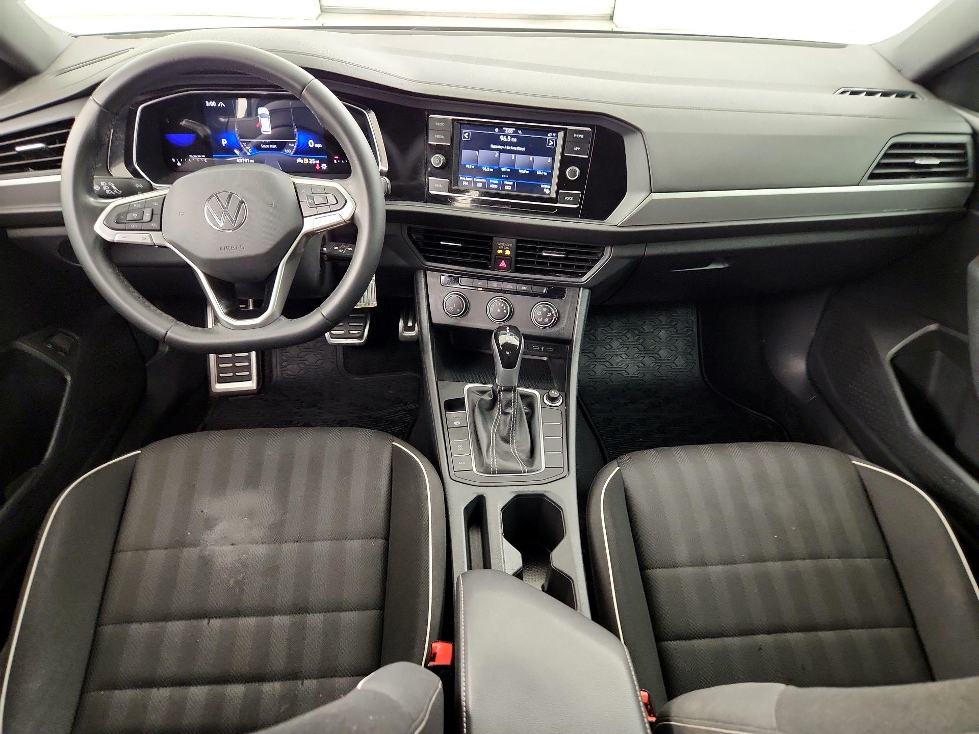 Thumbnail: 2023 Volkswagen Jetta - 9