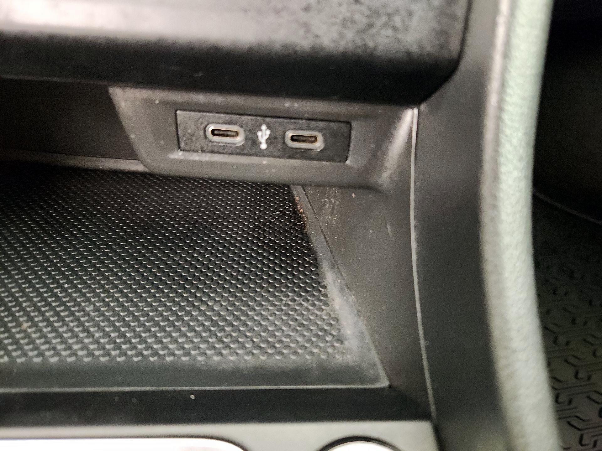 Thumbnail: 2023 Volkswagen Jetta - 18