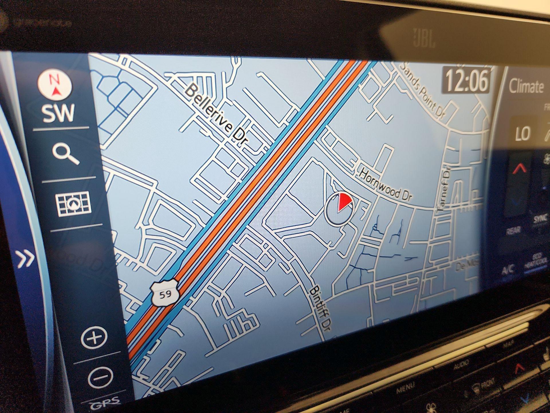 Thumbnail: 2021 Toyota Highlander - 14