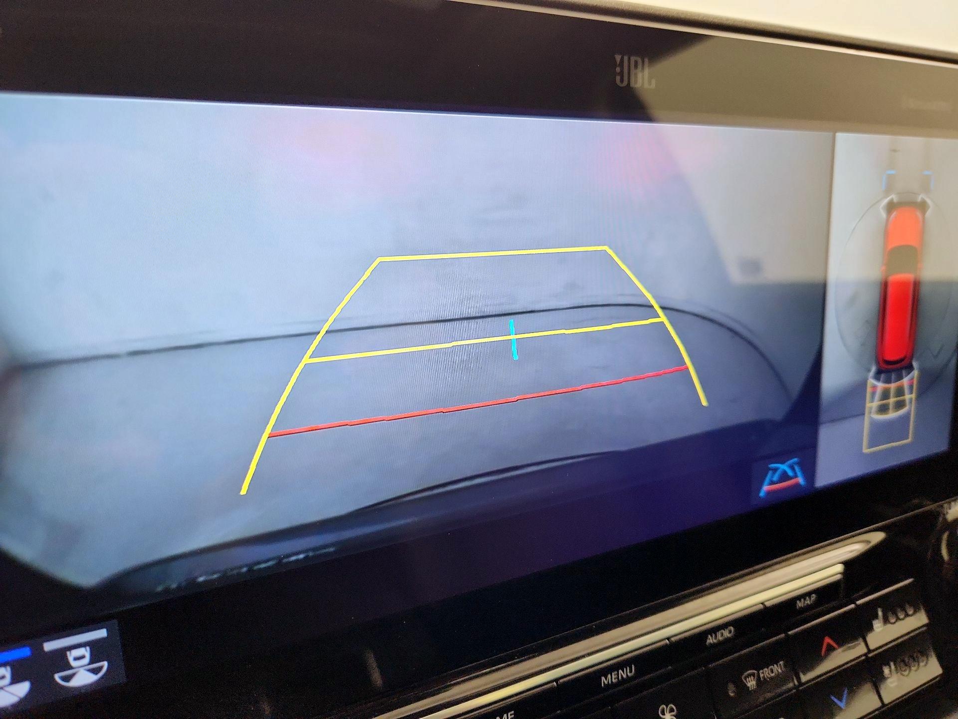 Thumbnail: 2021 Toyota Highlander - 15