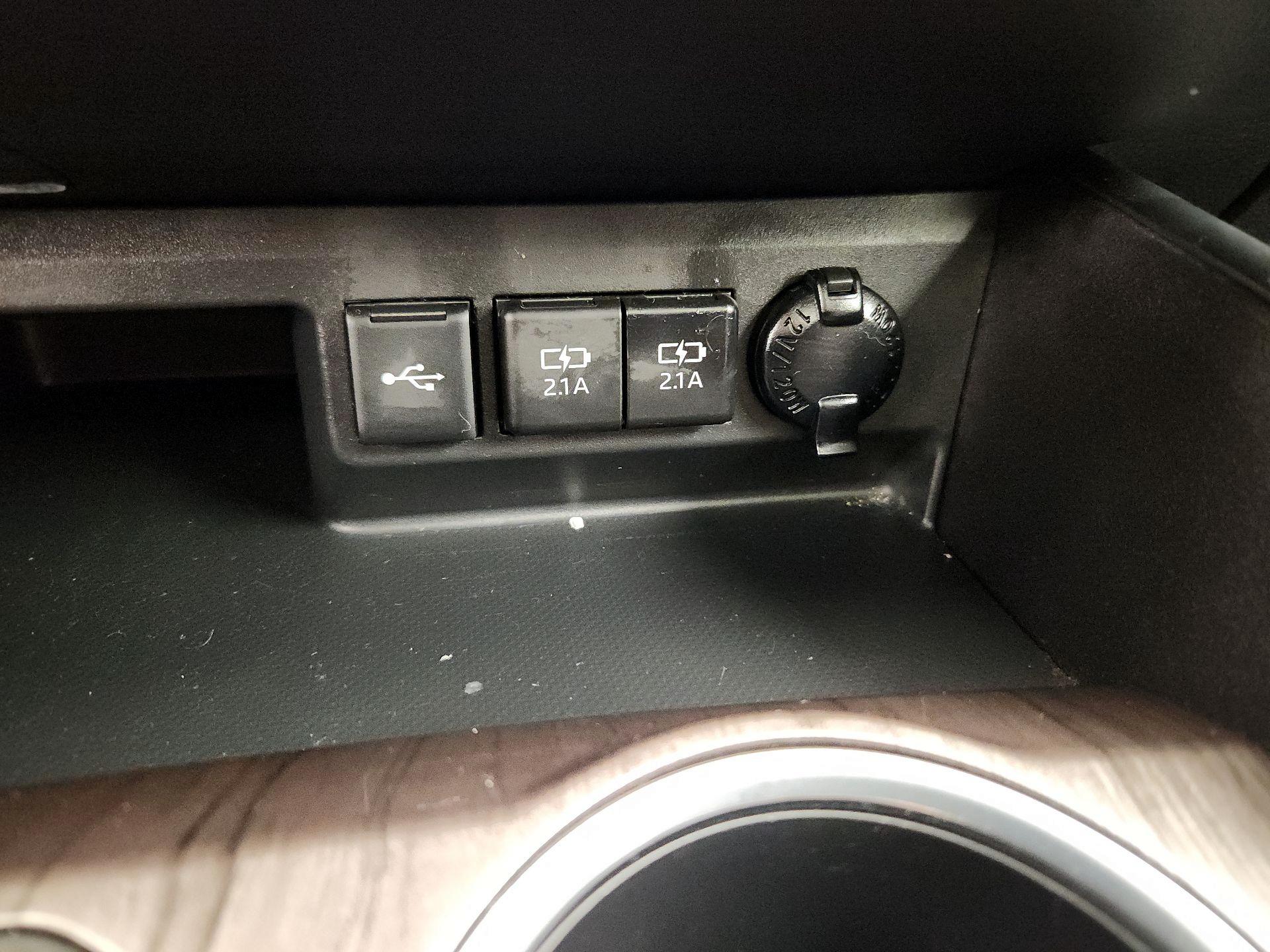 Thumbnail: 2021 Toyota Highlander - 19