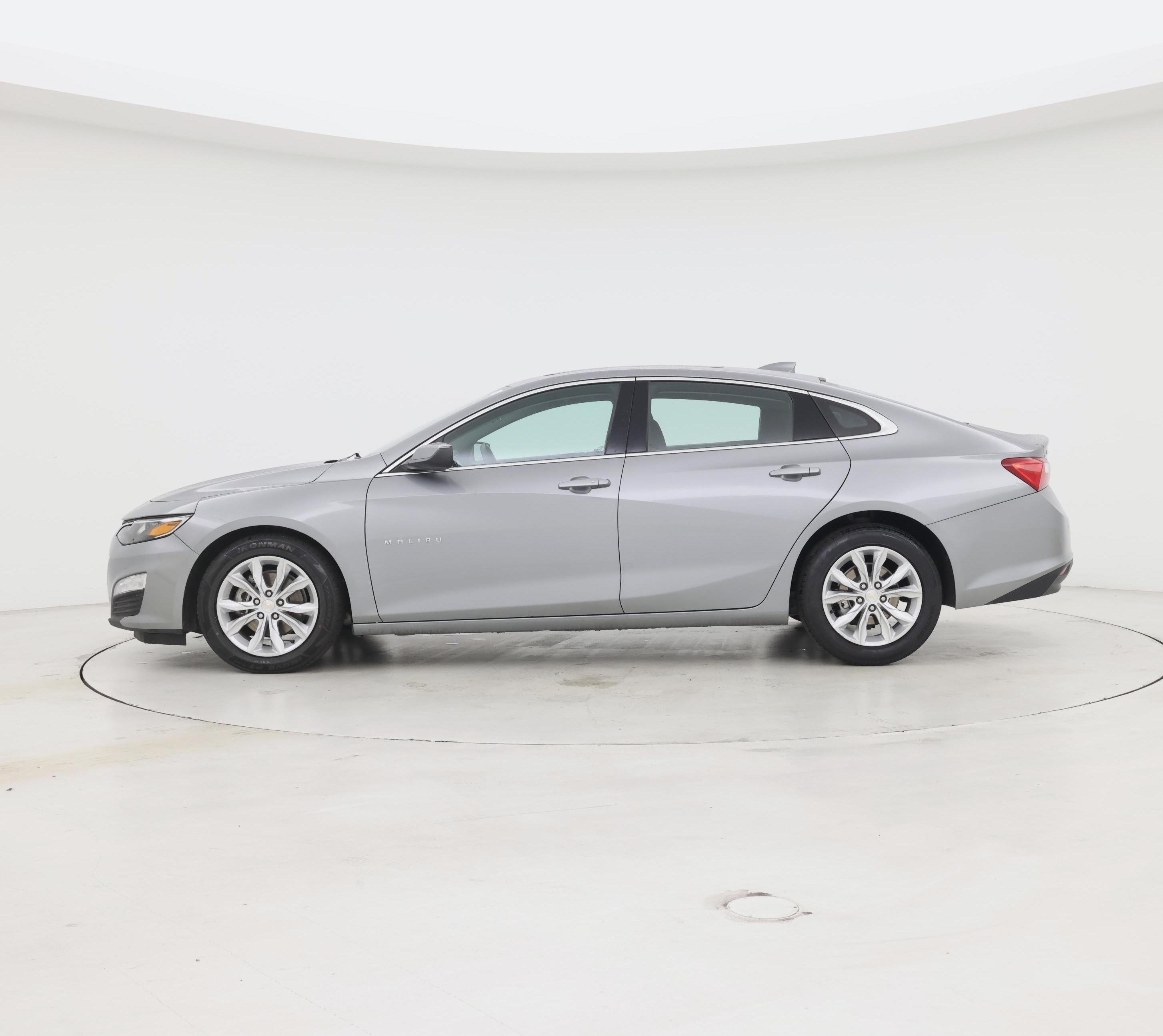 Thumbnail: 2024 Chevrolet Malibu - 3
