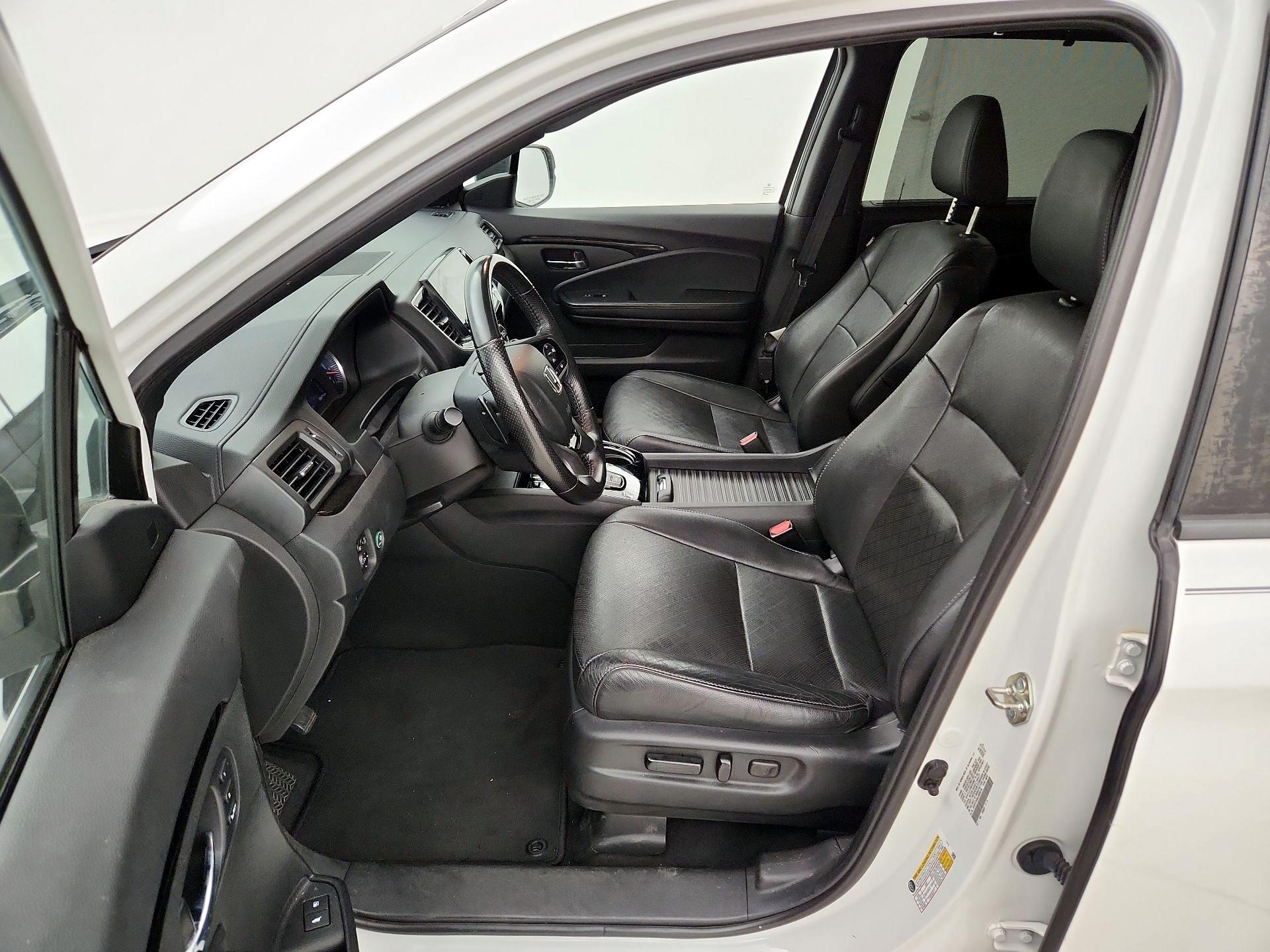 Thumbnail: 2020 Honda Passport - 11