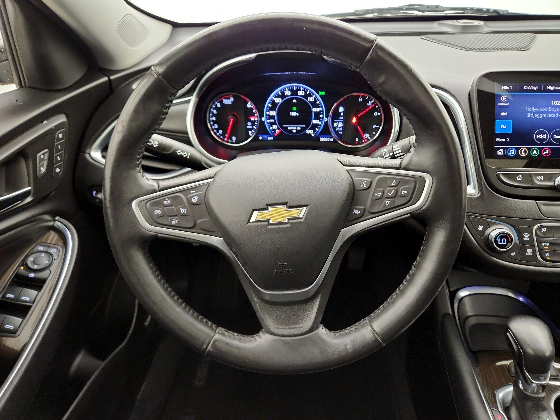 Thumbnail: 2023 Chevrolet Malibu - 10