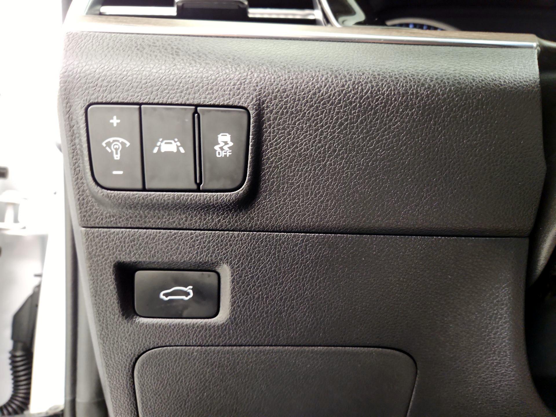 Thumbnail: 2022 Kia K5 - 13