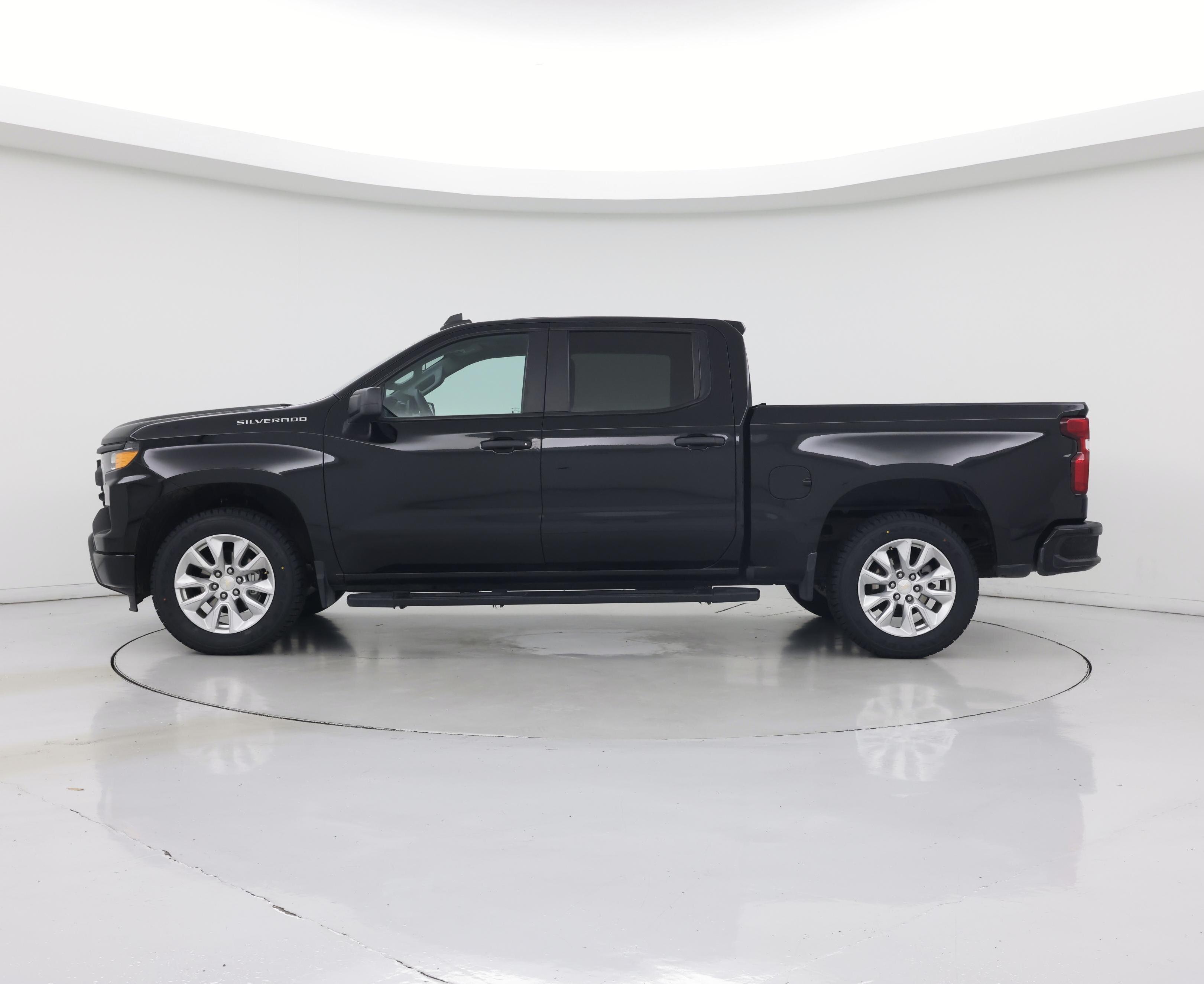 Thumbnail: 2022 Chevrolet Silverado 1500 - 3