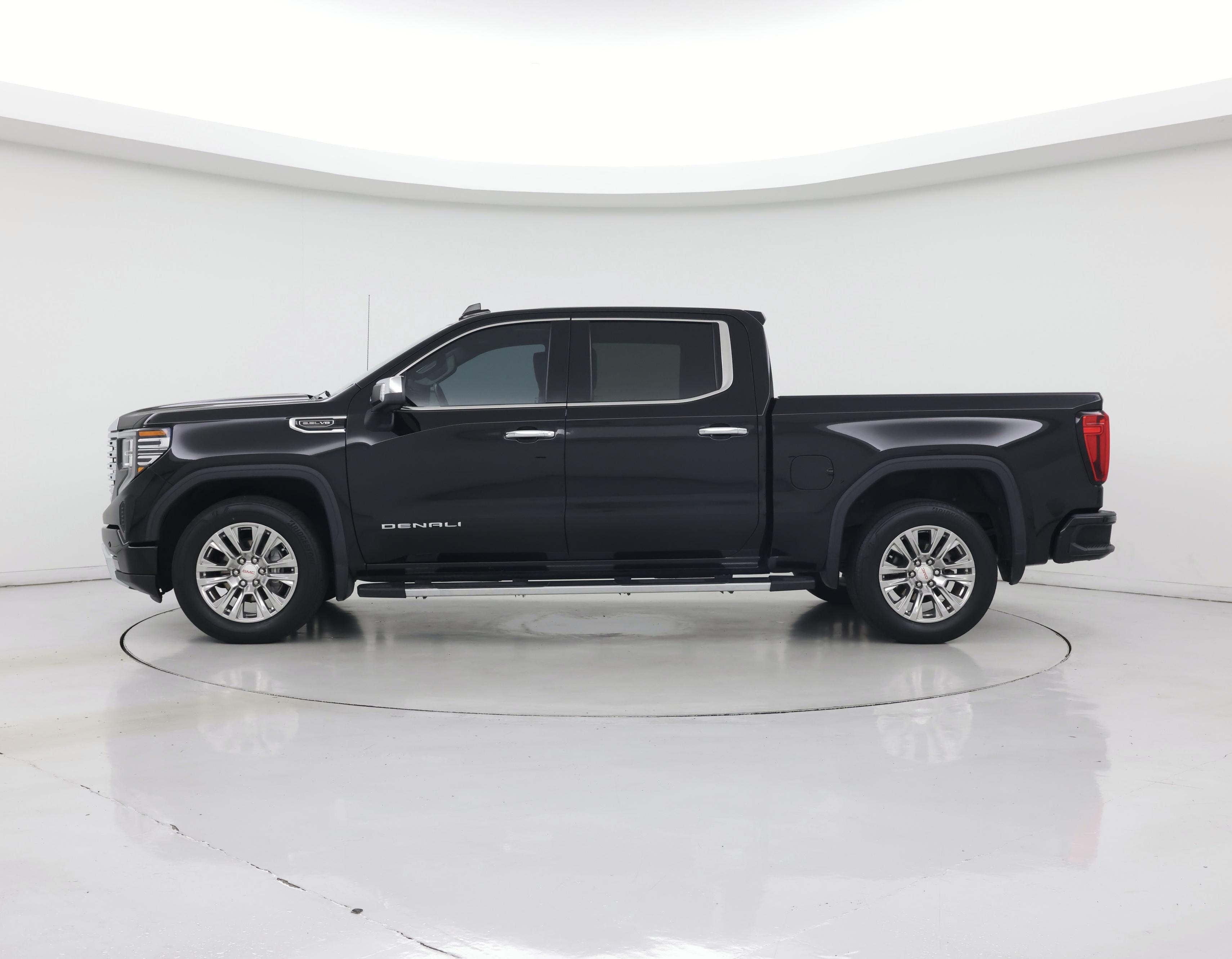 Thumbnail: 2022 GMC Sierra 1500 - 3