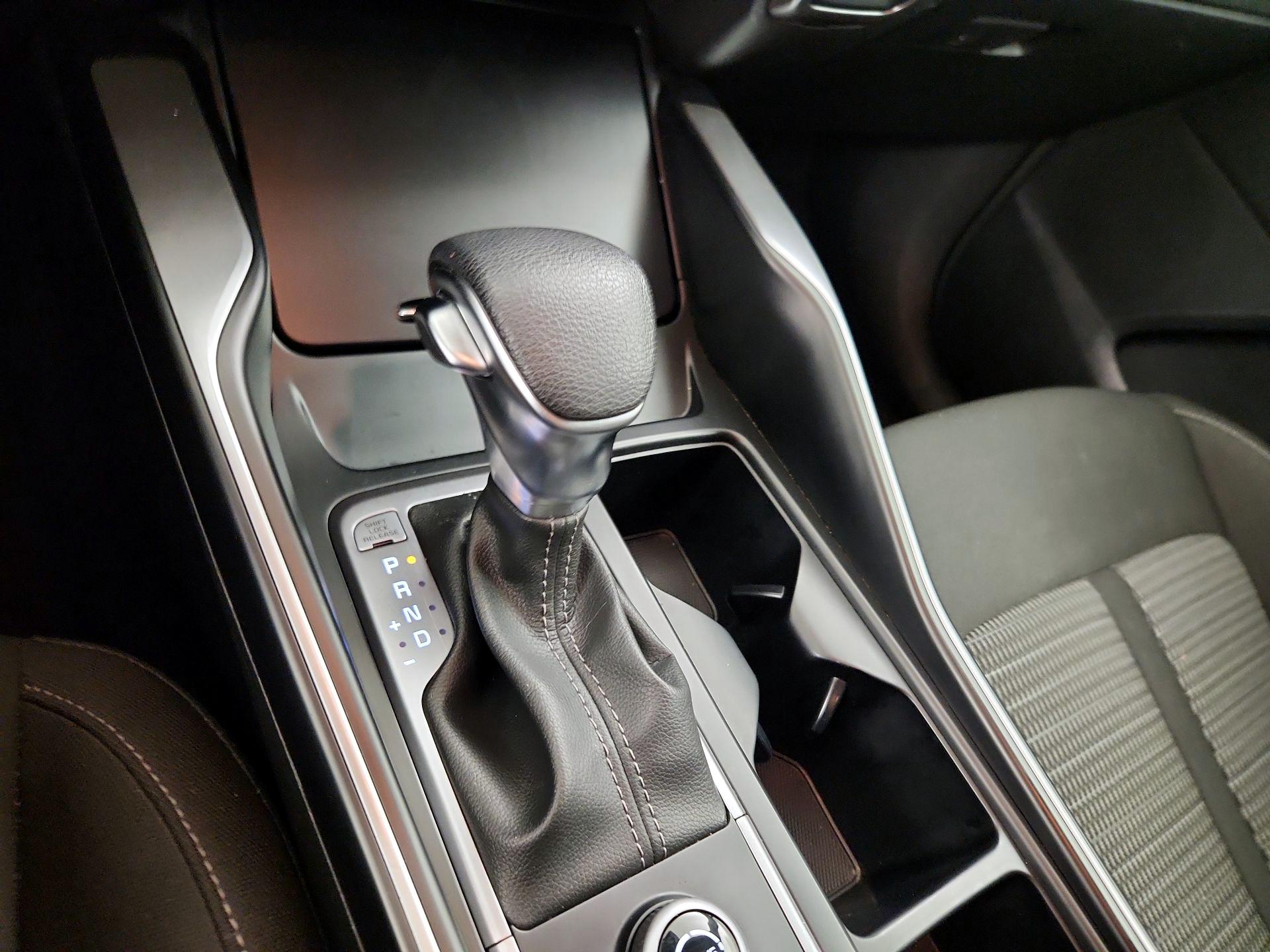 Thumbnail: 2023 Kia Sorento - 17