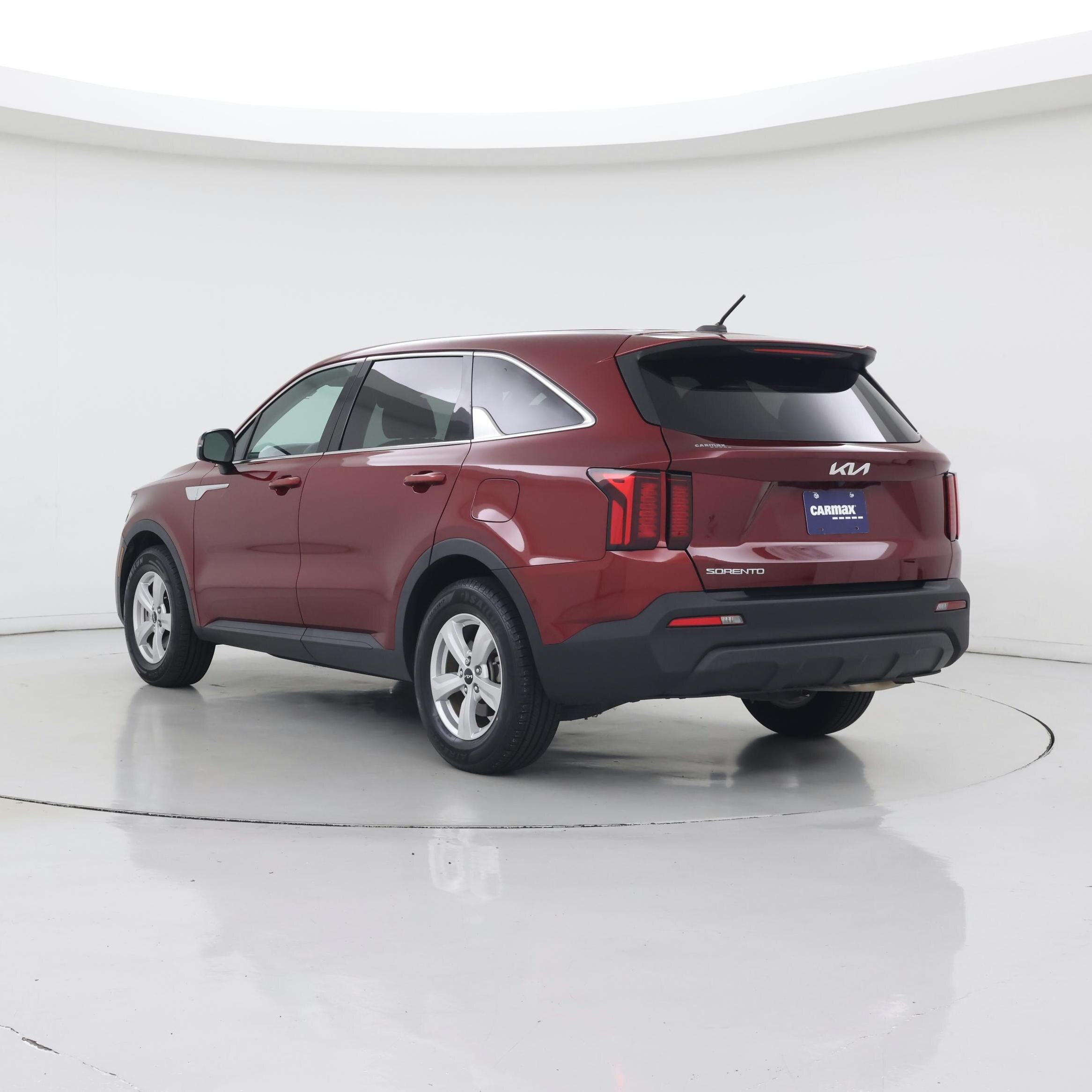 Thumbnail: 2023 Kia Sorento - 2