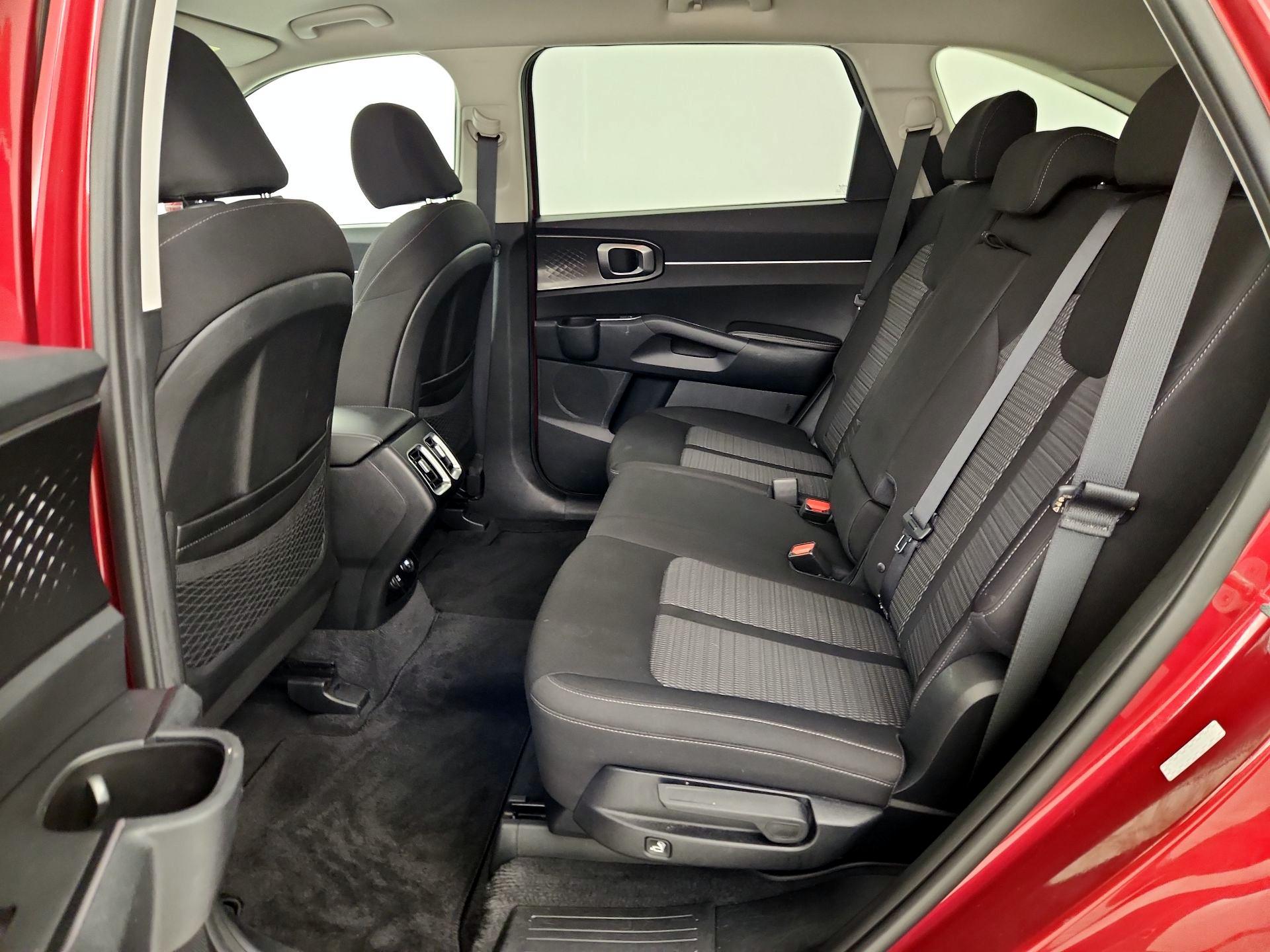 Thumbnail: 2023 Kia Sorento - 19