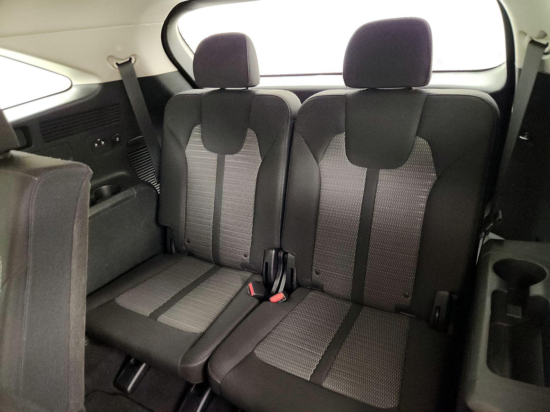 Thumbnail: 2023 Kia Sorento - 20