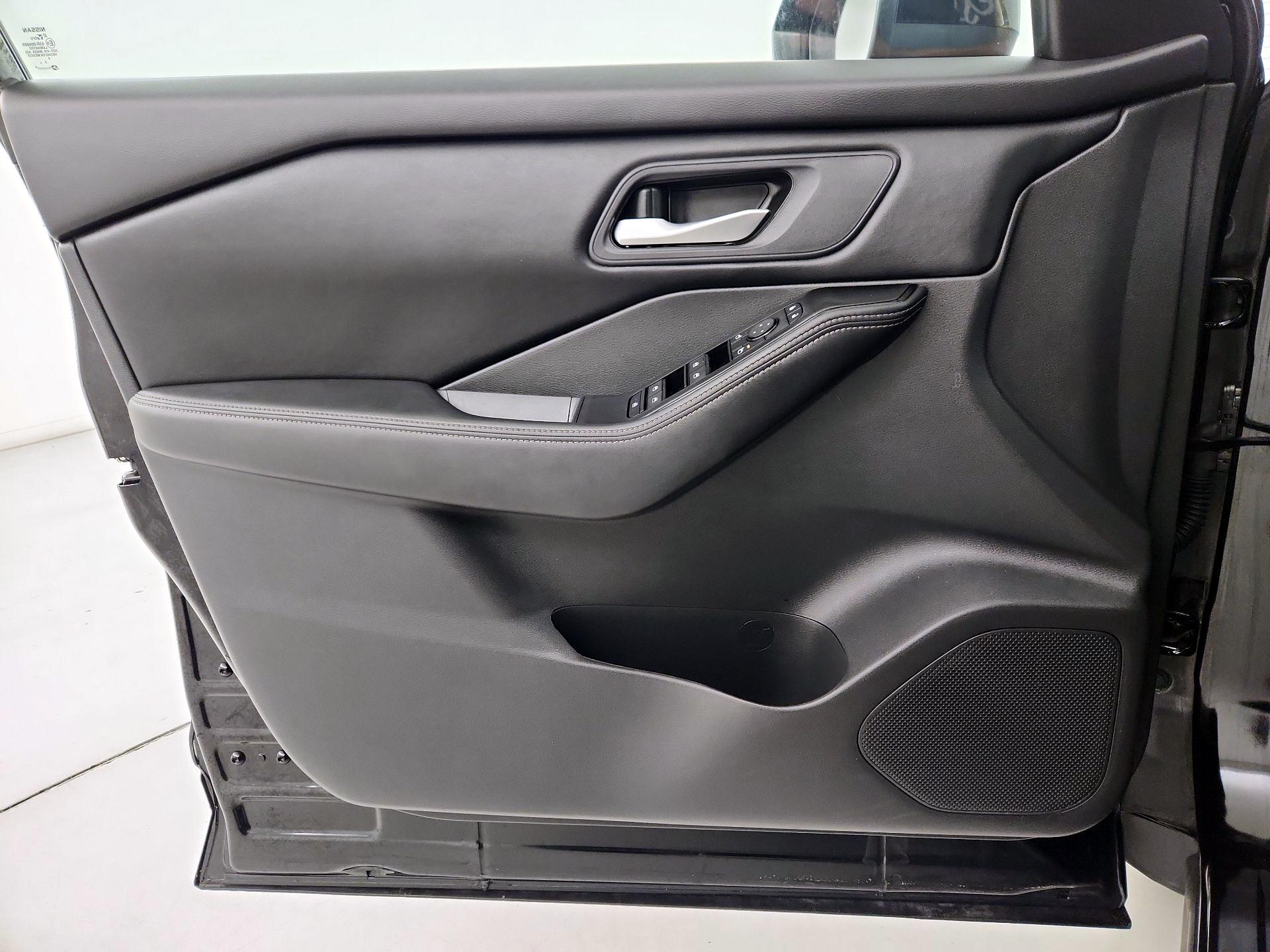 Thumbnail: 2024 Nissan Rogue - 12