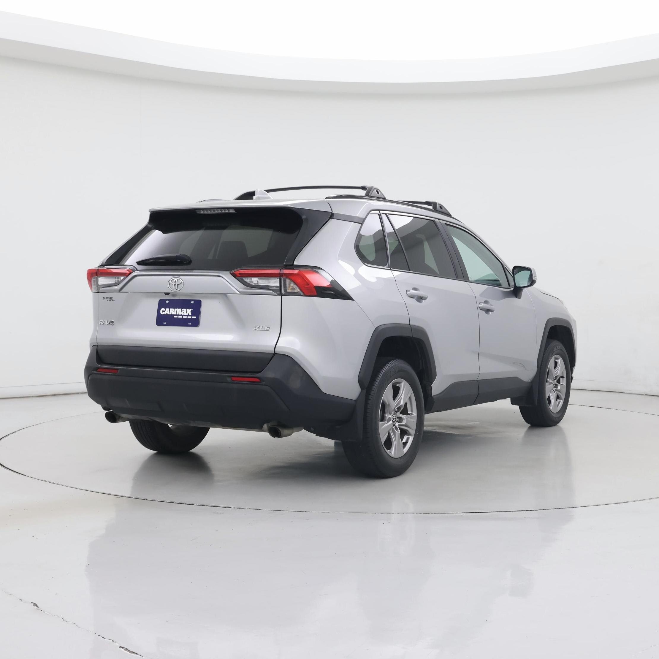 Thumbnail: 2023 Toyota RAV4 - 8