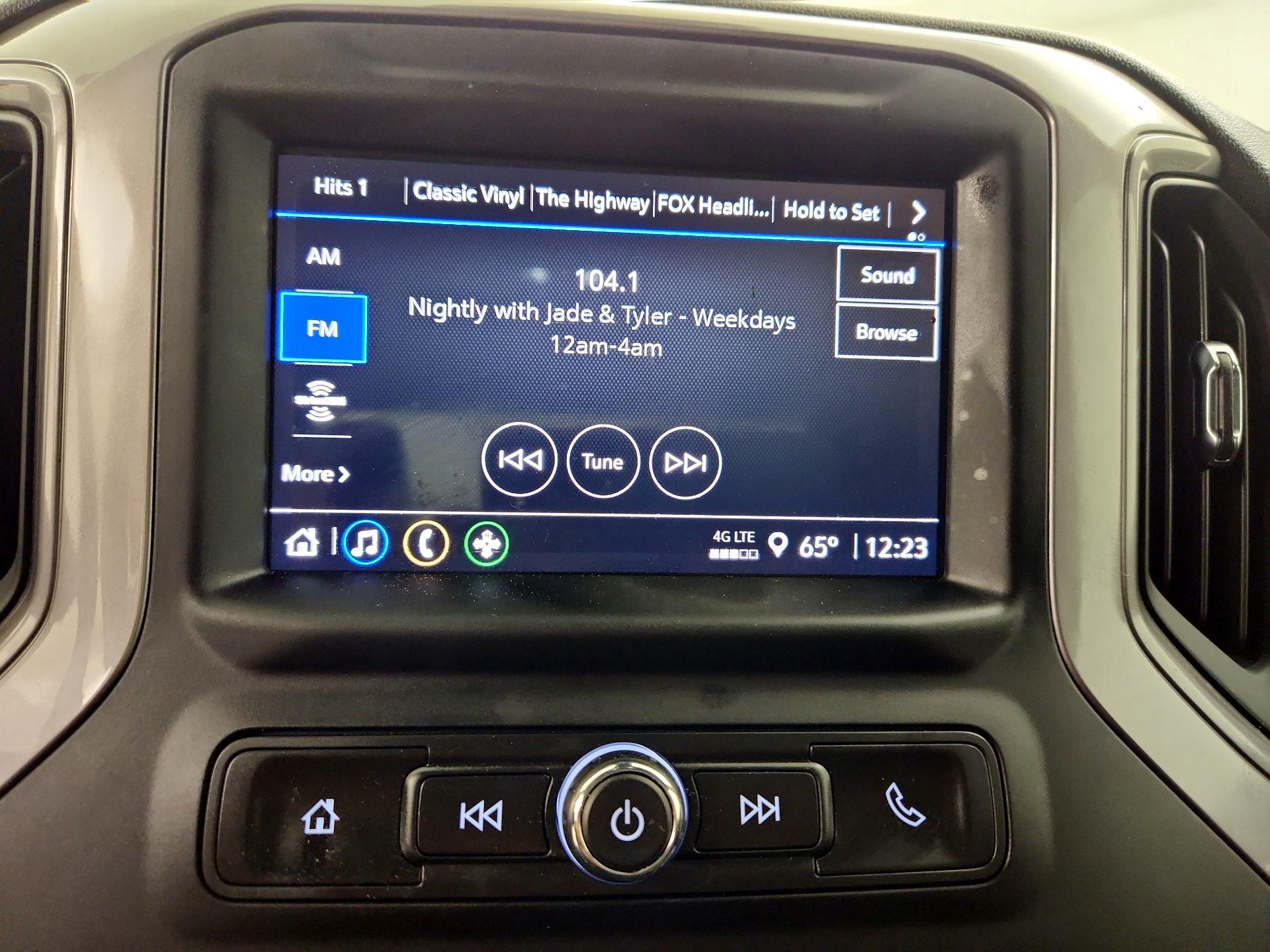 Thumbnail: 2022 Chevrolet Silverado 1500 - 15