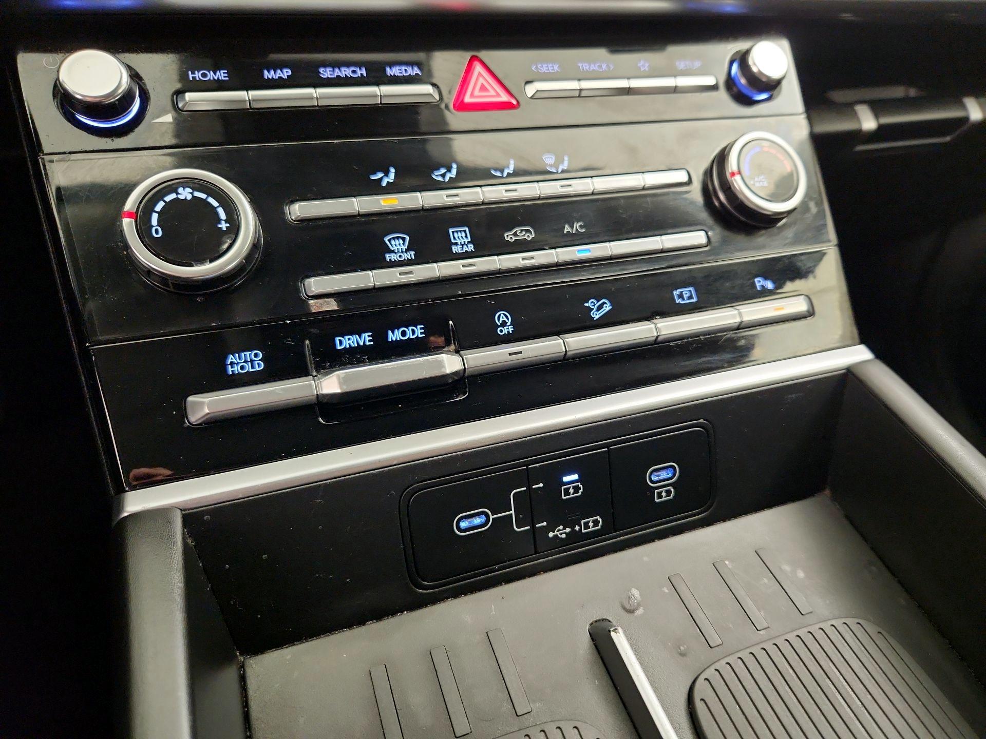 Thumbnail: 2025 Hyundai Santa Fe - 16