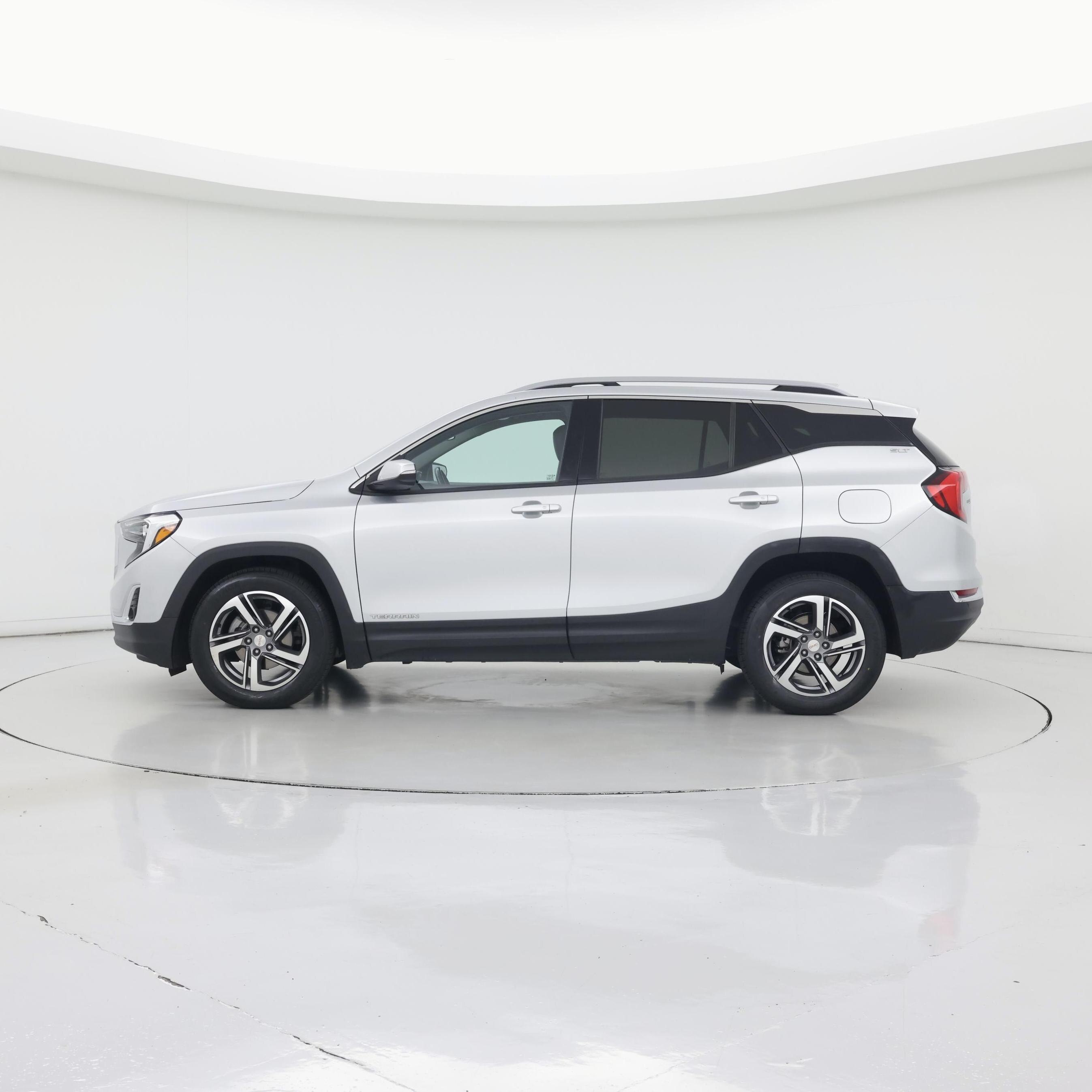 Thumbnail: 2021 GMC Terrain - 3