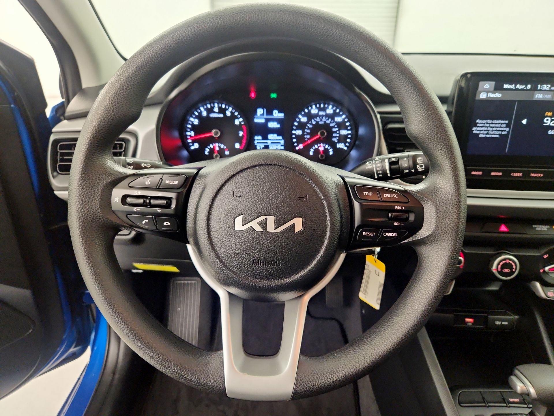 Thumbnail: 2022 Kia Rio5 - 10