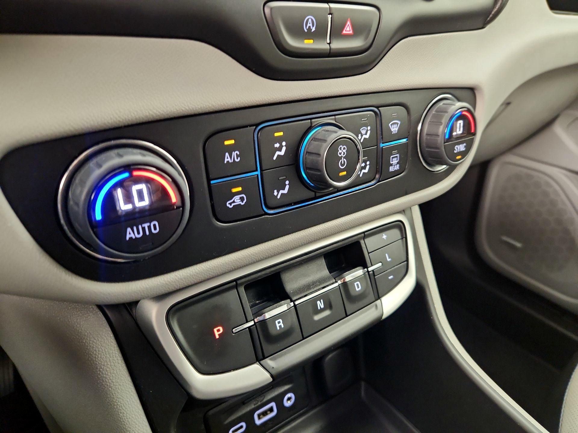 Thumbnail: 2023 GMC Terrain - 17