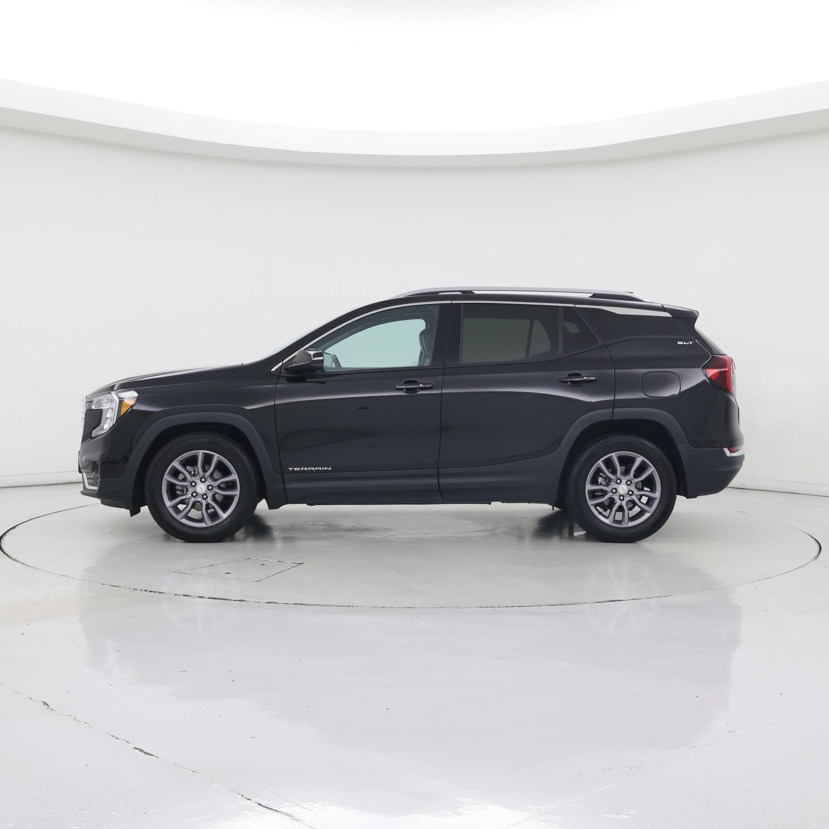 Thumbnail: 2023 GMC Terrain - 3