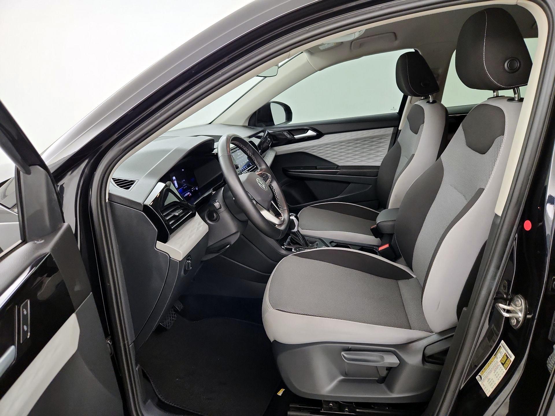 Thumbnail: 2024 Volkswagen Taos - 11