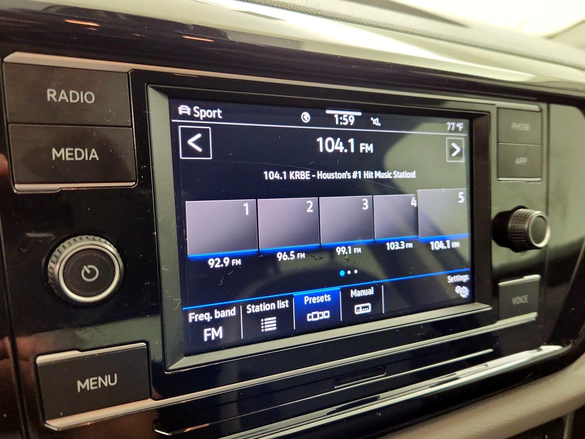 Thumbnail: 2024 Volkswagen Taos - 15