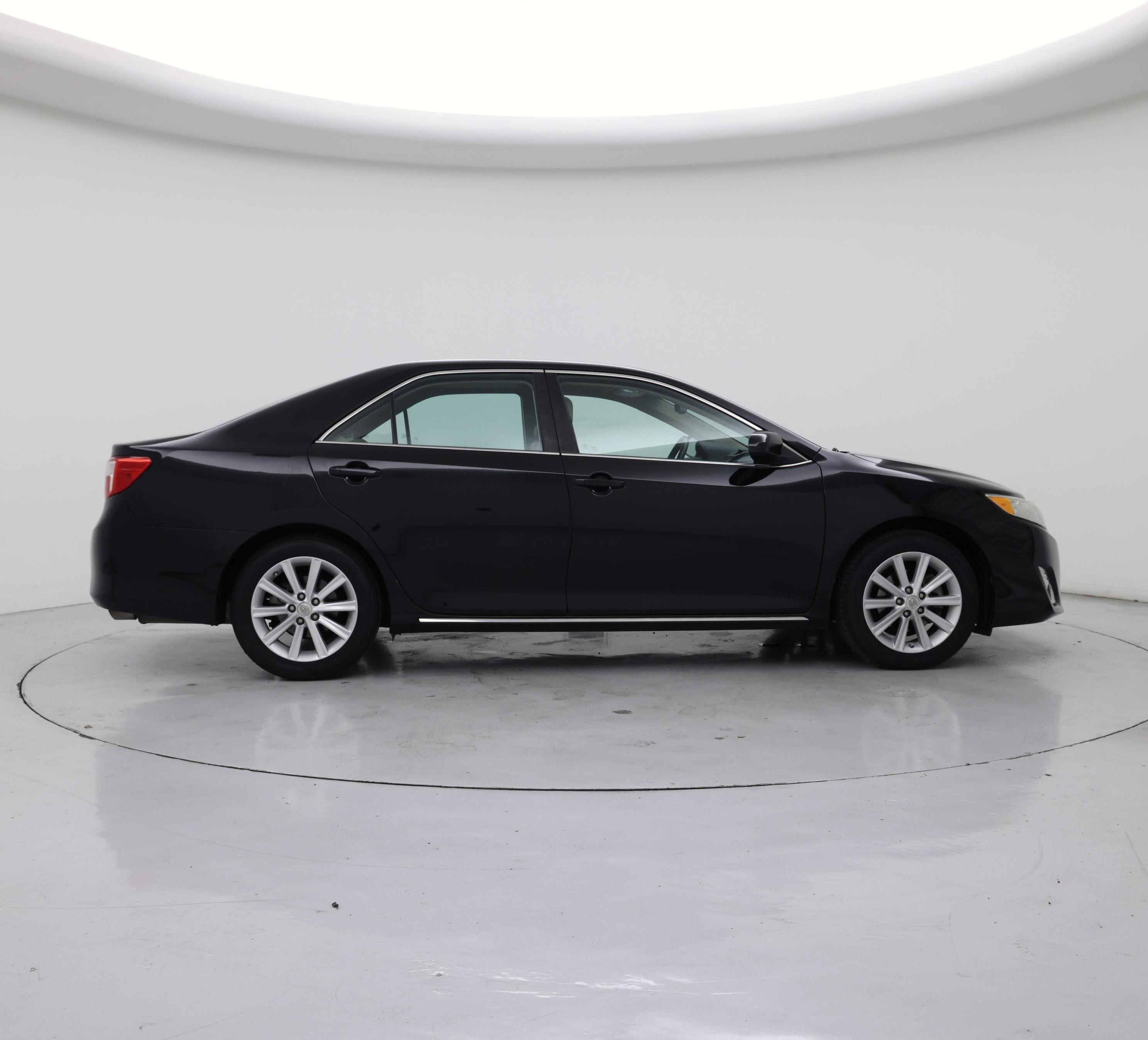 Thumbnail: 2014 Toyota Camry - 7