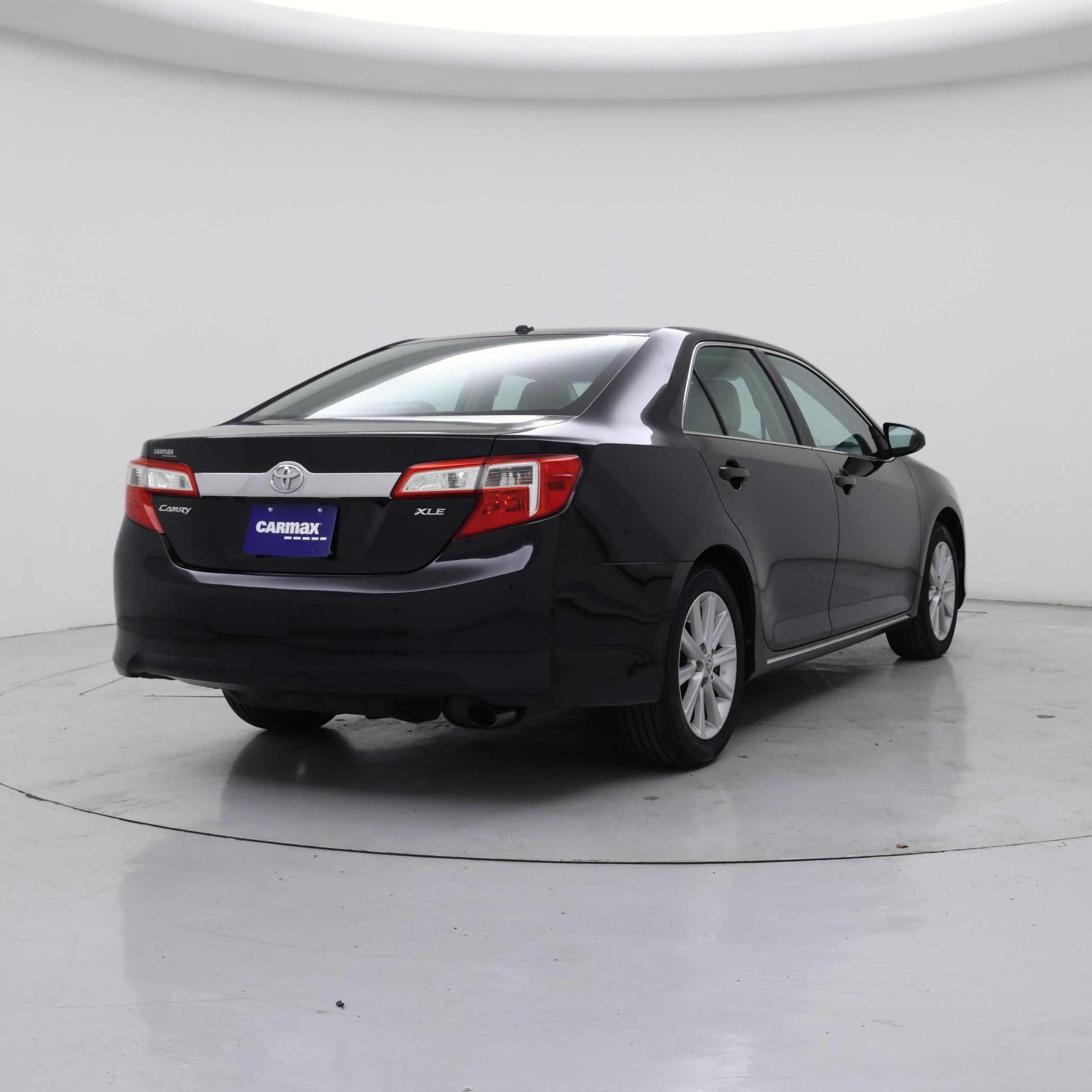 Thumbnail: 2014 Toyota Camry - 8