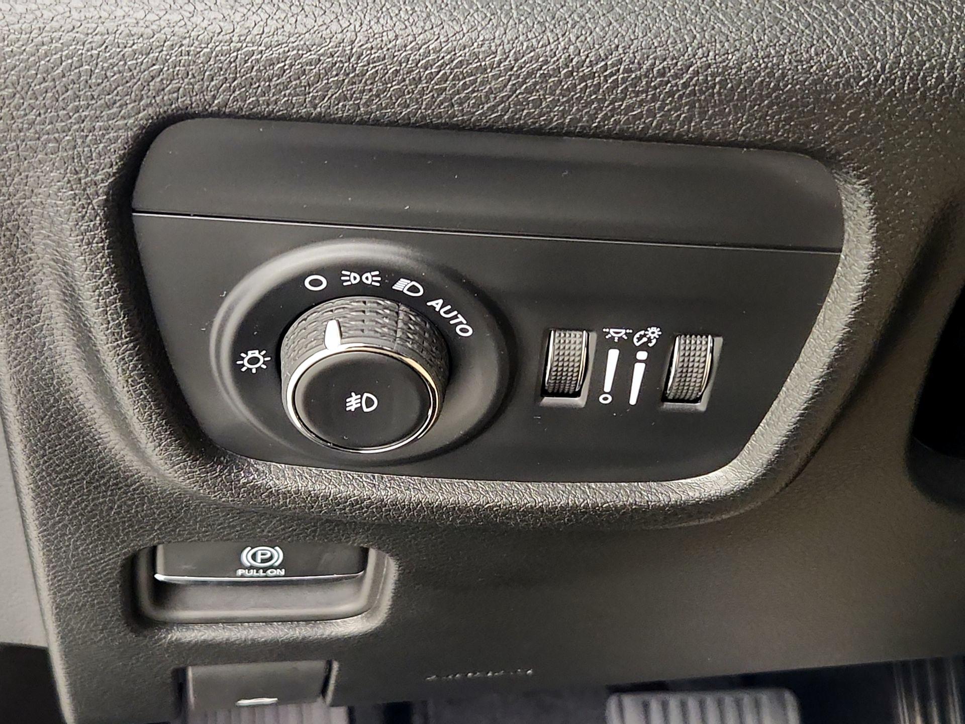 Thumbnail: 2024 Jeep Grand Cherokee - 13
