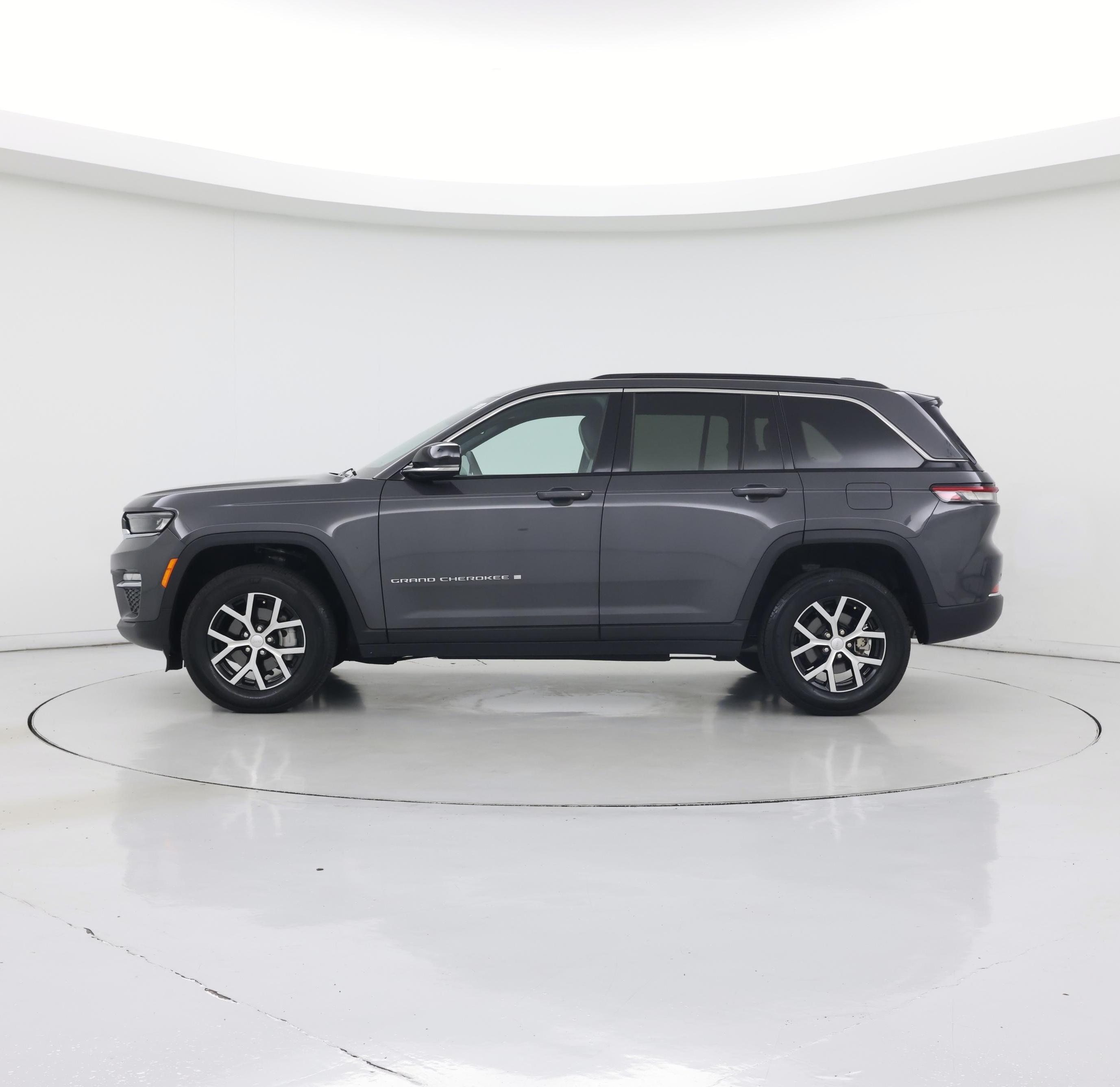 Thumbnail: 2024 Jeep Grand Cherokee - 3