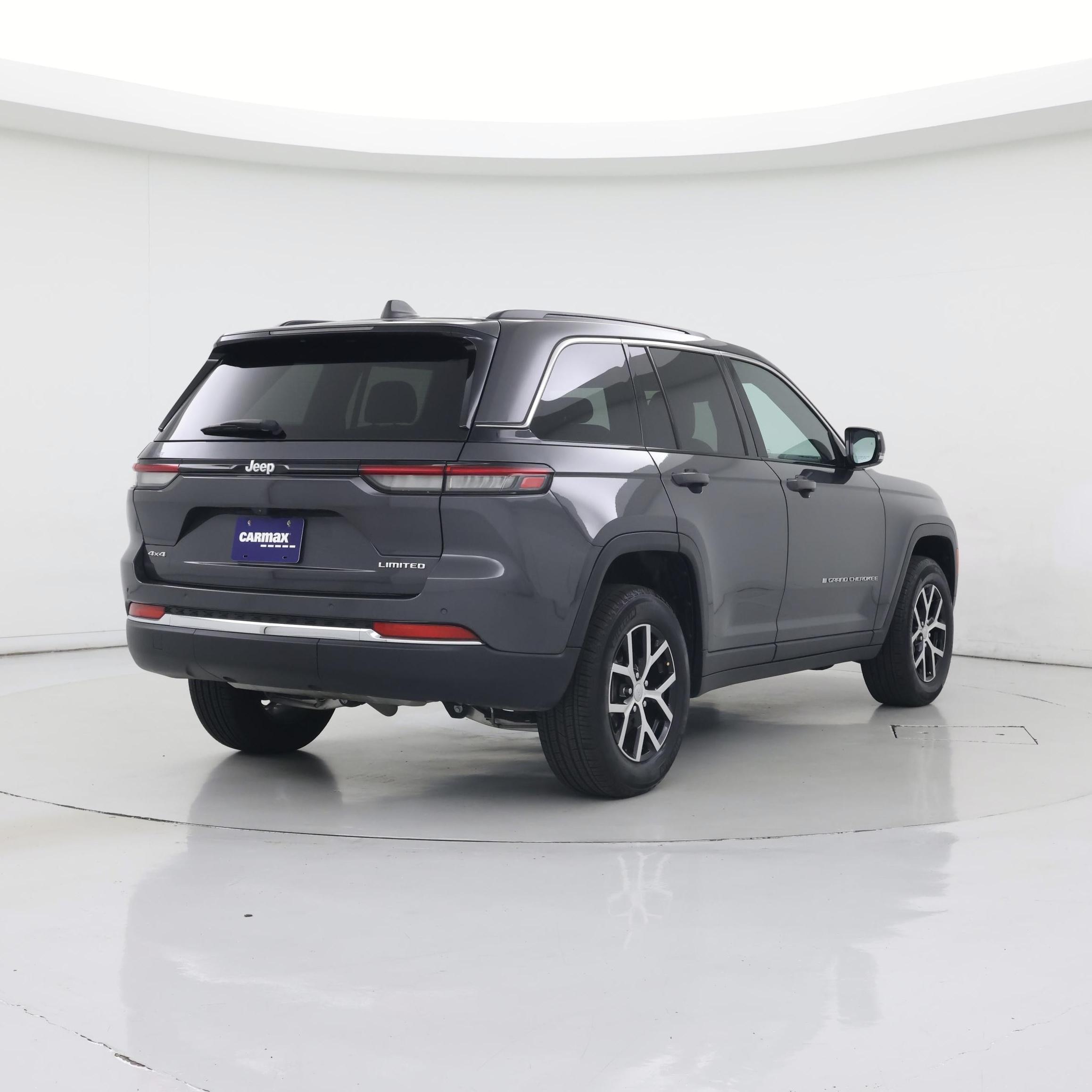 Thumbnail: 2024 Jeep Grand Cherokee - 8