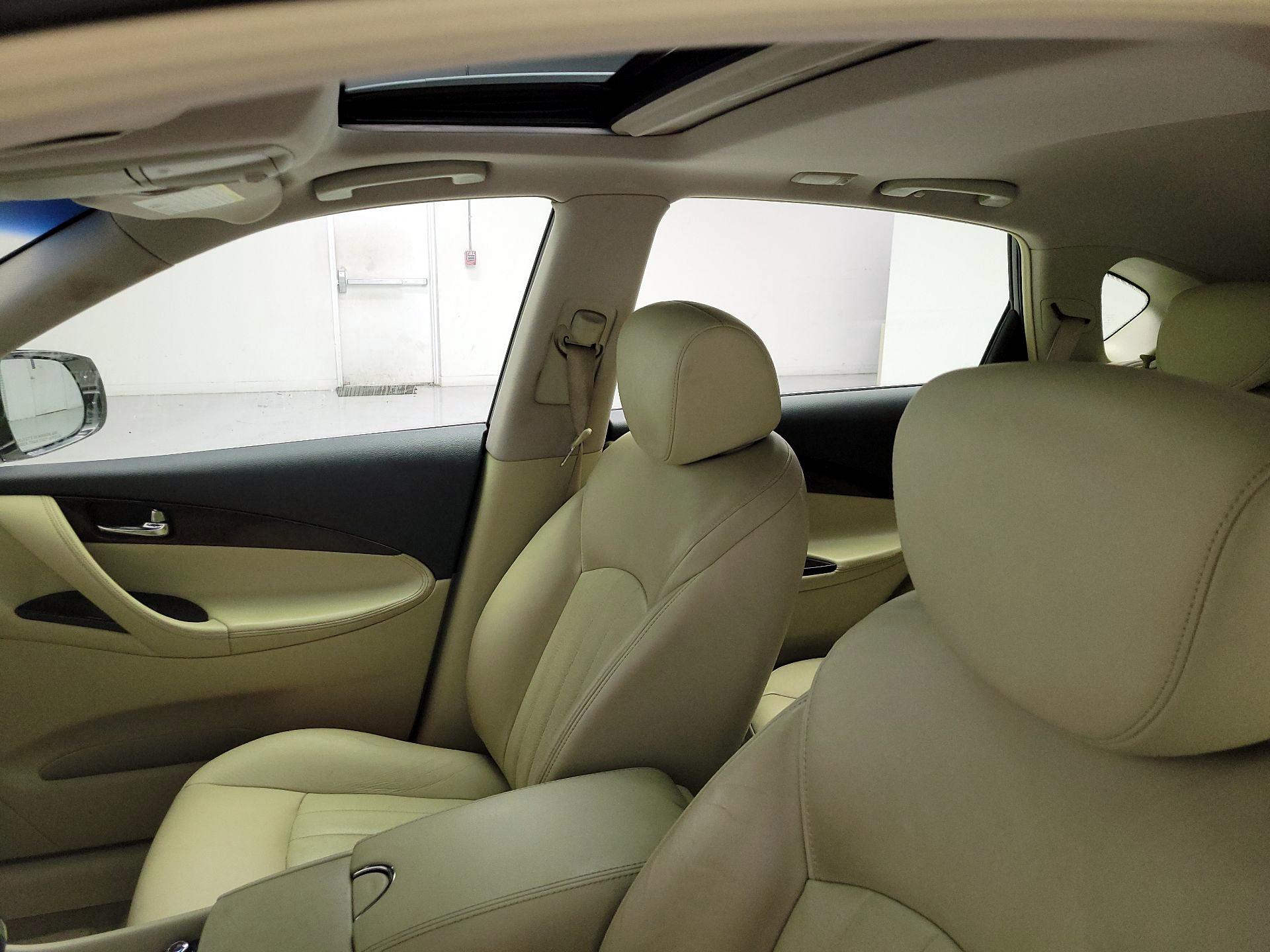 Thumbnail: 2016 INFINITI QX50 - 20