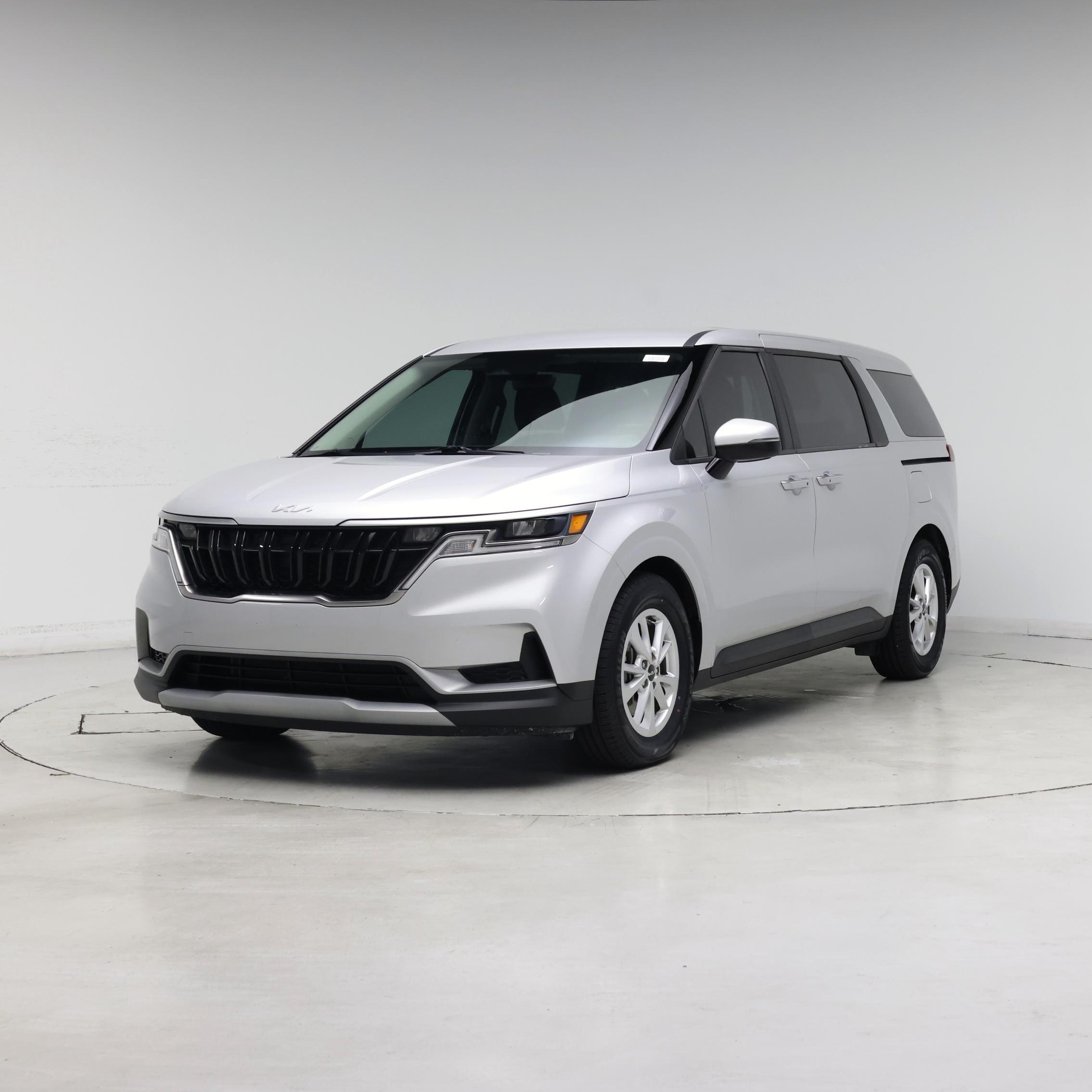 Thumbnail: 2023 Kia Carnival - 4